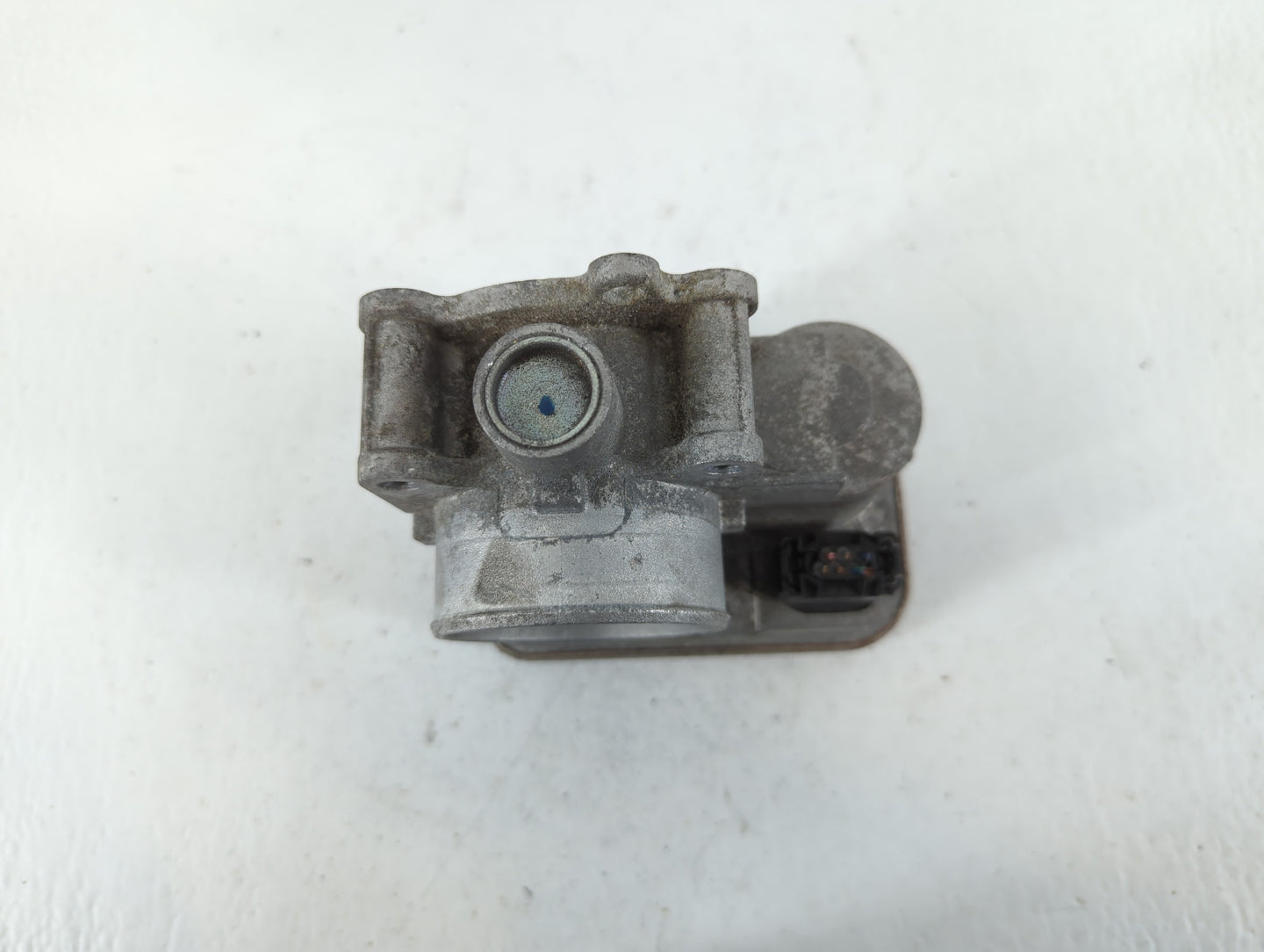 2009-2018 Dodge Journey Throttle Body Fits Fits 2007 2008 2009 2010 2011 2012 2013 2014 2015 2016 2017 2018 OEM Used Auto Pa