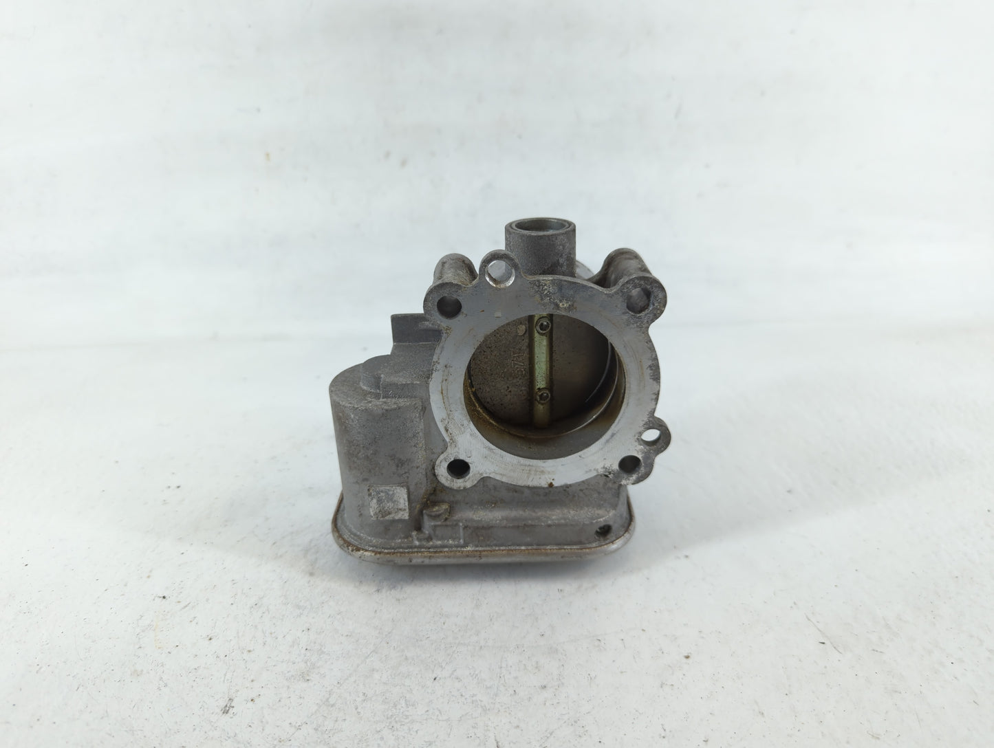 2009-2018 Dodge Journey Throttle Body Fits Fits 2007 2008 2009 2010 2011 2012 2013 2014 2015 2016 2017 2018 OEM Used Auto Pa