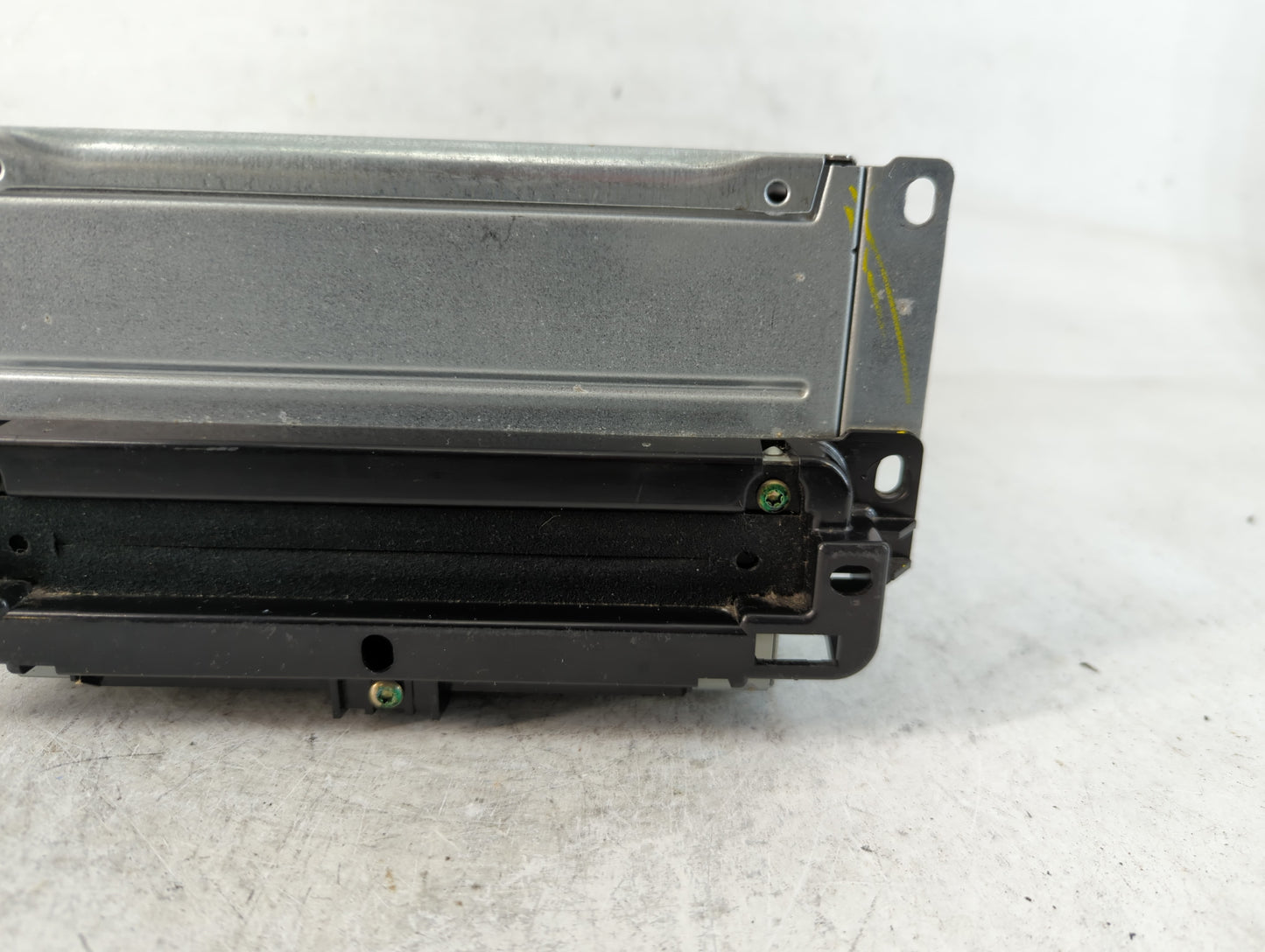 2018-2020 Dodge Journey Radio AM FM Cd Player Receiver Replacement P/N:P68209665AE Fits Fits 2018 2019 2020 OEM Used Auto Pa