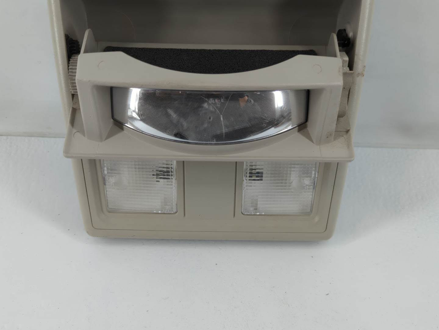 2017 Dodge Journey Overhead Roof Console - Oemusedautoparts1.com