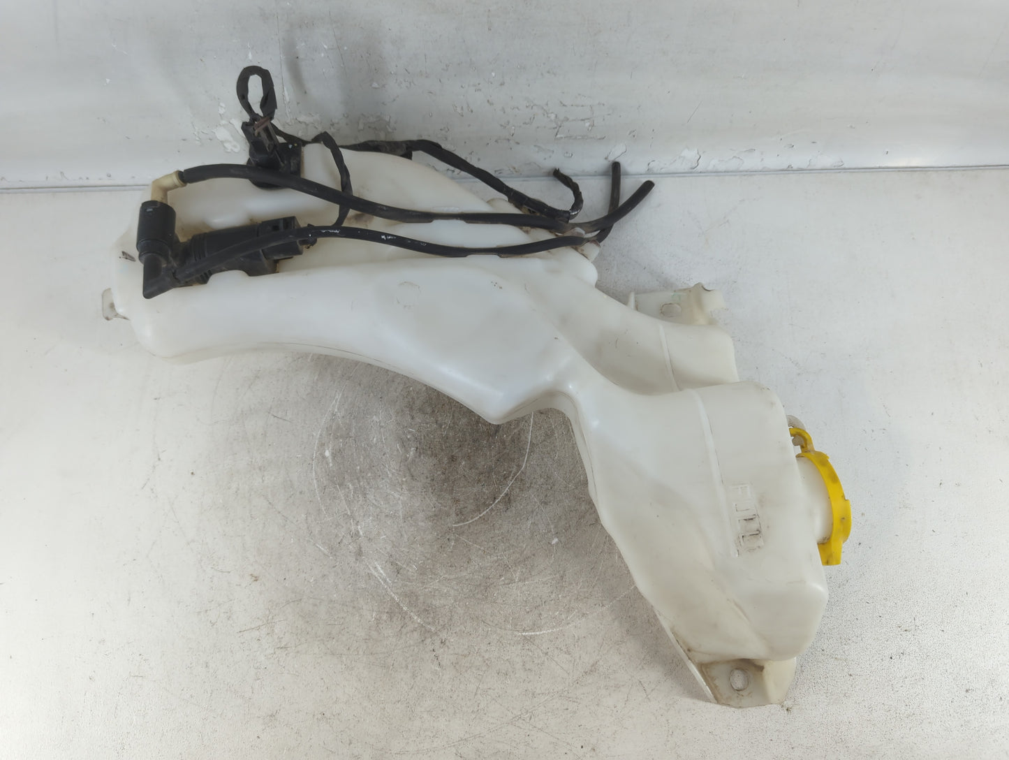 2017 Dodge Journey Windshield Washer Fluid Reservoir Bottle Oem - Oemusedautoparts1.com