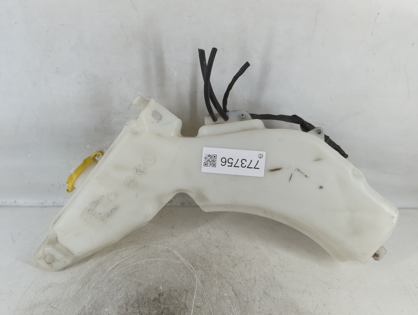 2017 Dodge Journey Windshield Washer Fluid Reservoir Bottle Oem - Oemusedautoparts1.com