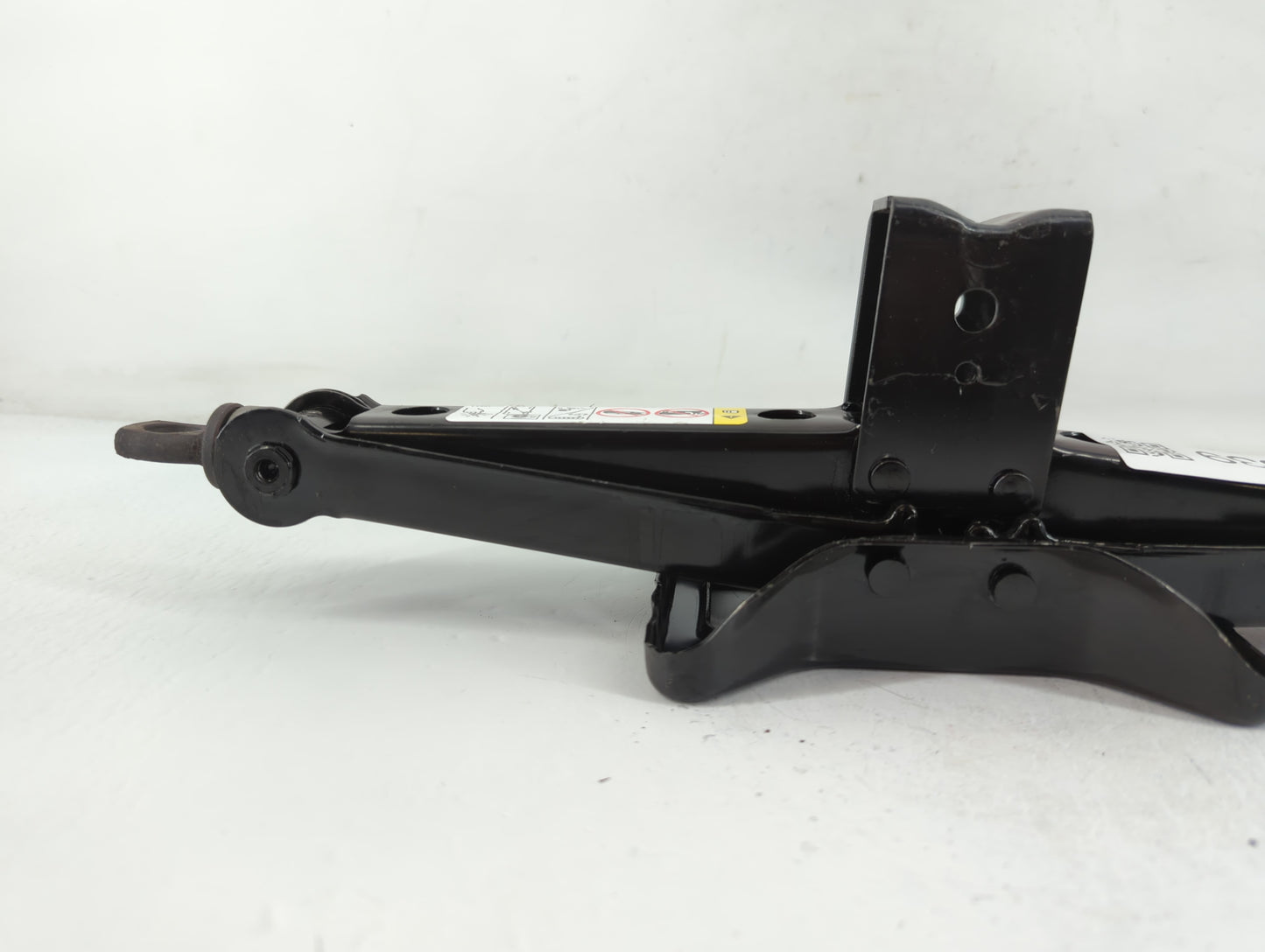 2017 Dodge Journey Spare Scissor Car Jack - Oemusedautoparts1.com