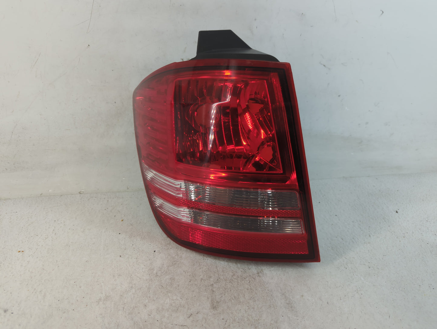 2017 Dodge Journey Tail Light Assembly Driver Left OEM P/N:05116291AH Fits OEM Used Auto Parts - Oemusedautoparts1.com