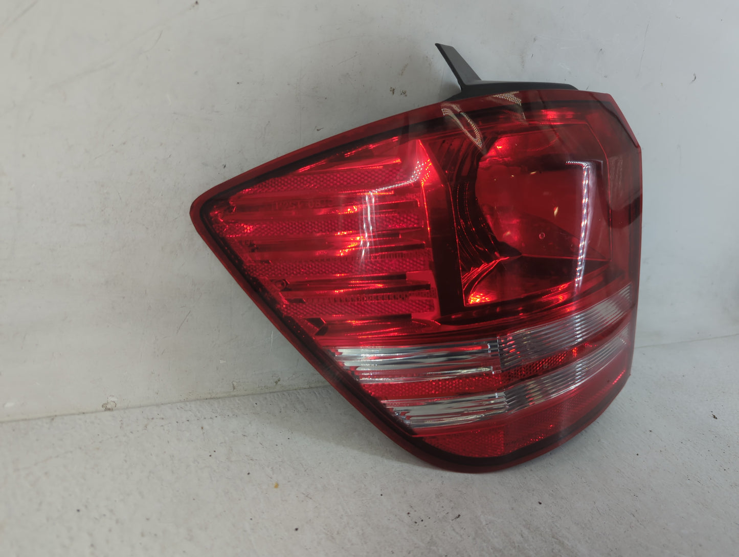 2017 Dodge Journey Tail Light Assembly Driver Left OEM P/N:05116291AH Fits OEM Used Auto Parts - Oemusedautoparts1.com