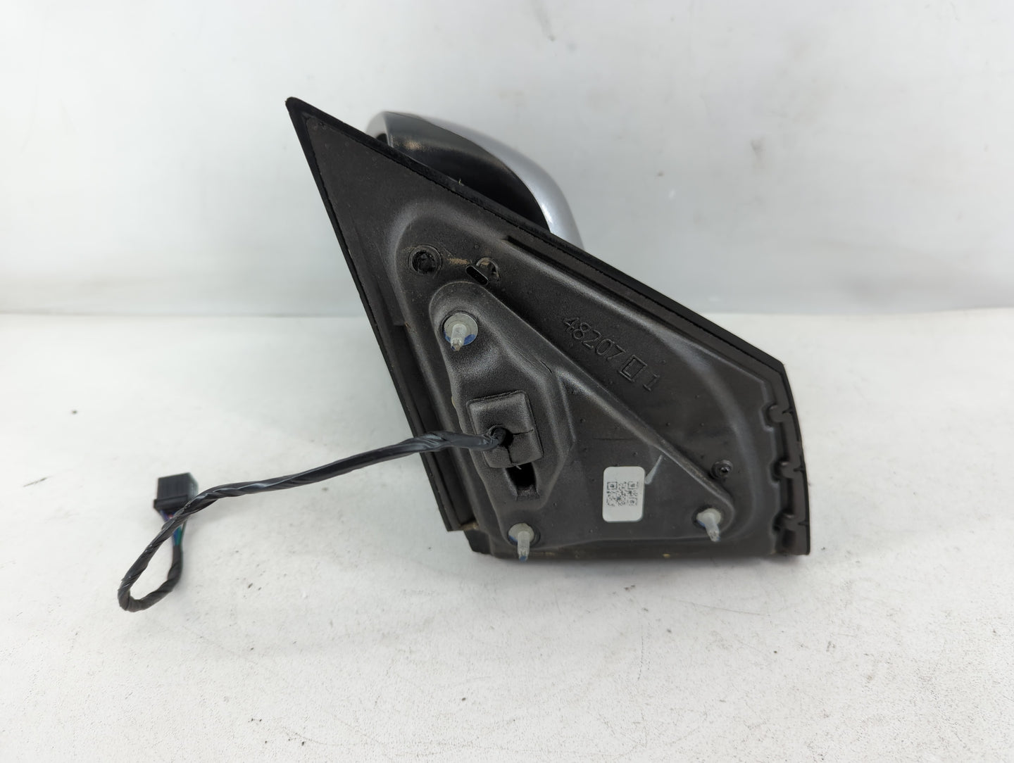 2017 Dodge Journey Driver Side View Mirror - Left Door Mirror OEM Used - Oemusedautoparts1.com