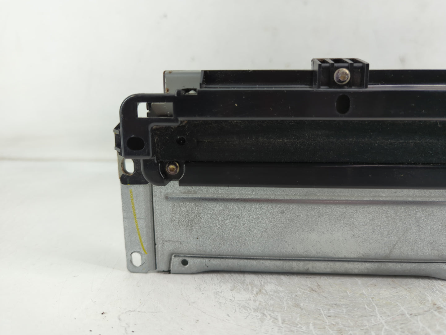 2018-2020 Dodge Journey Radio AM FM Cd Player Receiver Replacement P/N:P68209666AE Fits Fits 2018 2019 2020 OEM Used Auto Pa