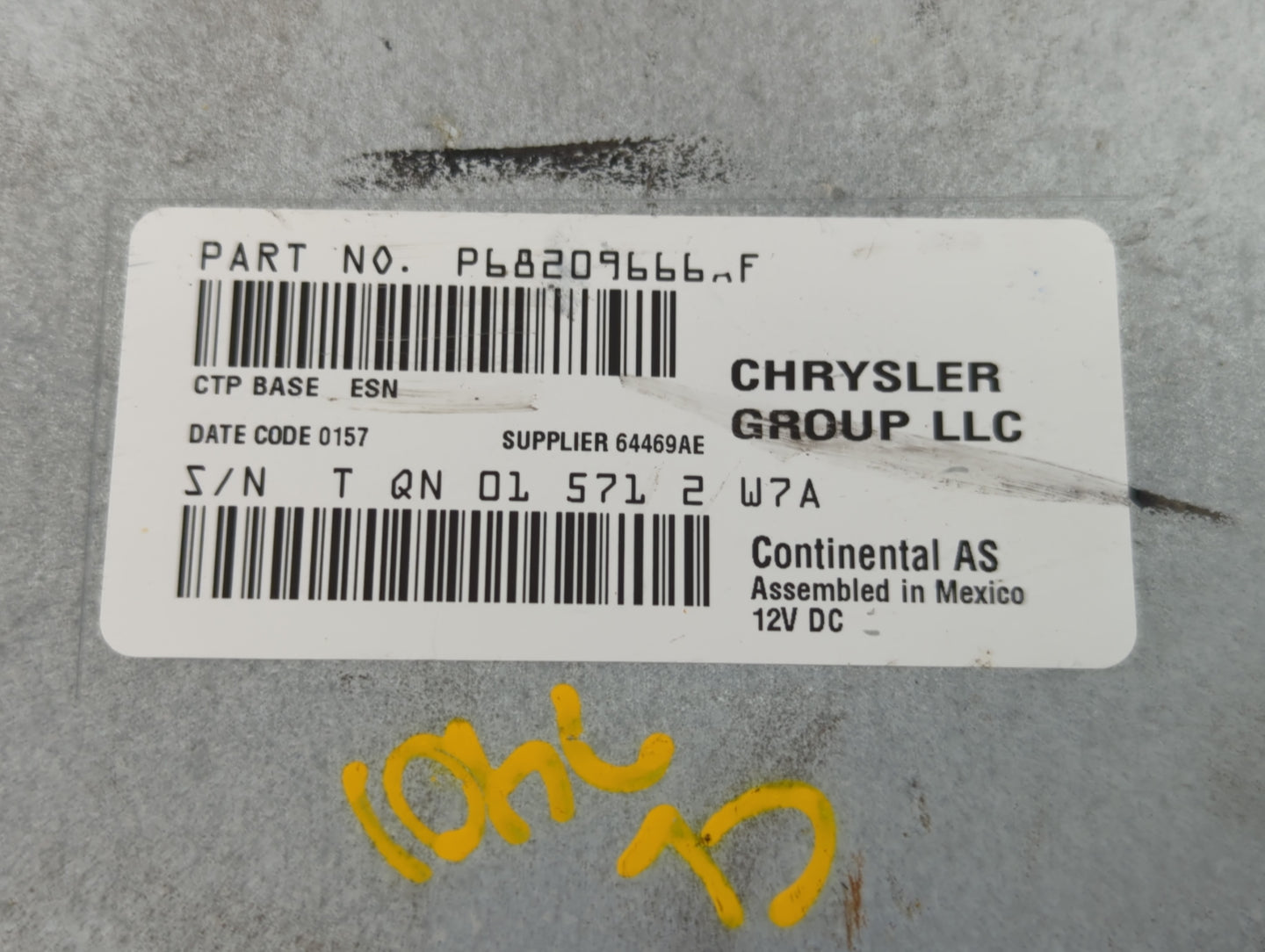 2018-2020 Dodge Journey Radio AM FM Cd Player Receiver Replacement P/N:P68209666AE Fits Fits 2018 2019 2020 OEM Used Auto Pa