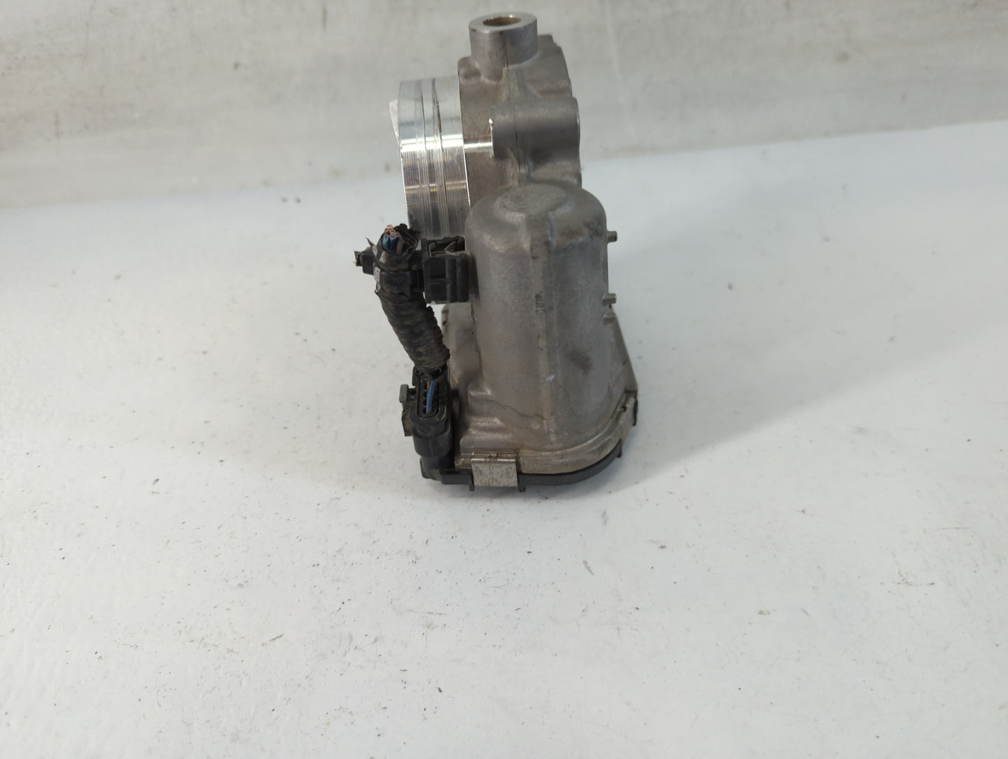 2011-2019 Dodge Journey Throttle Body P/N:0 280 750 570 05184349AC Fits OEM Used Auto Parts - Oemusedautoparts1.com