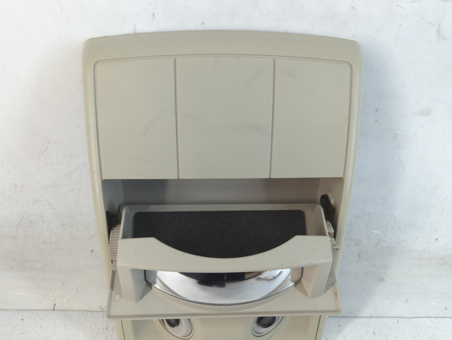 2012-2019 Dodge Journey Overhead Roof Console 888771 - Oemusedautoparts1.com