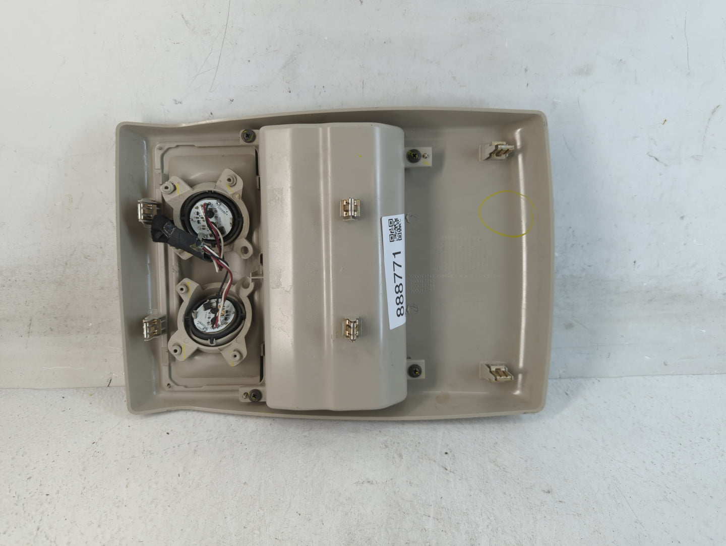 2012-2019 Dodge Journey Overhead Roof Console 888771 - Oemusedautoparts1.com