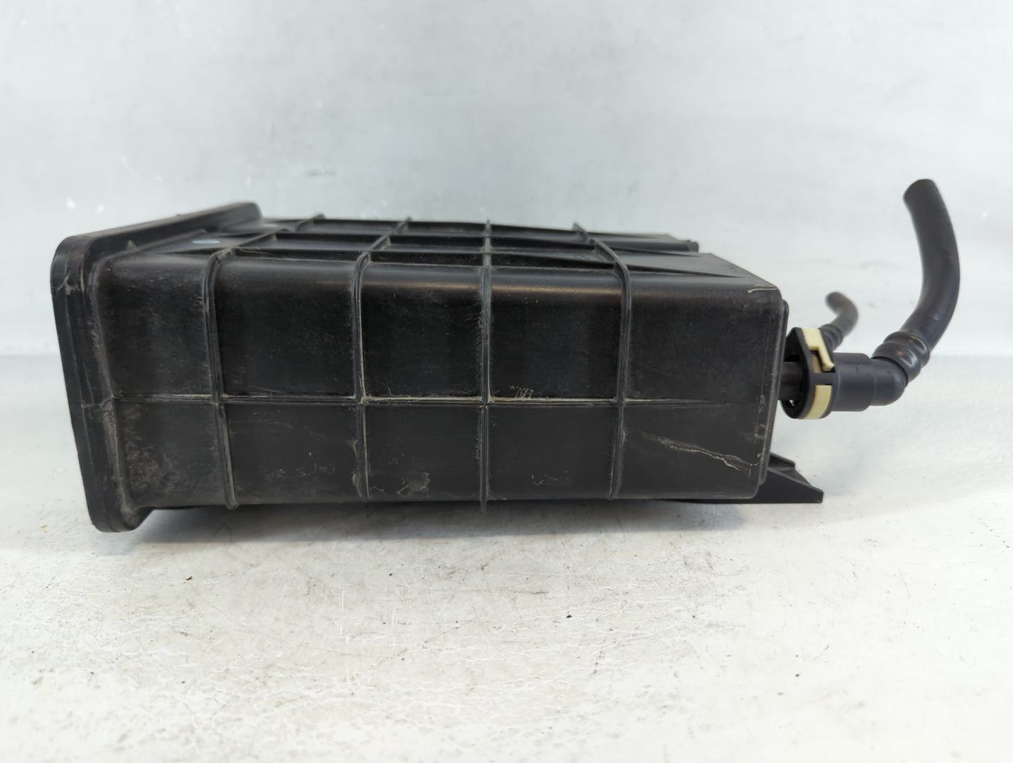 2017 Dodge Journey Fuel Vapor Charcoal Canister 915966 - Oemusedautoparts1.com