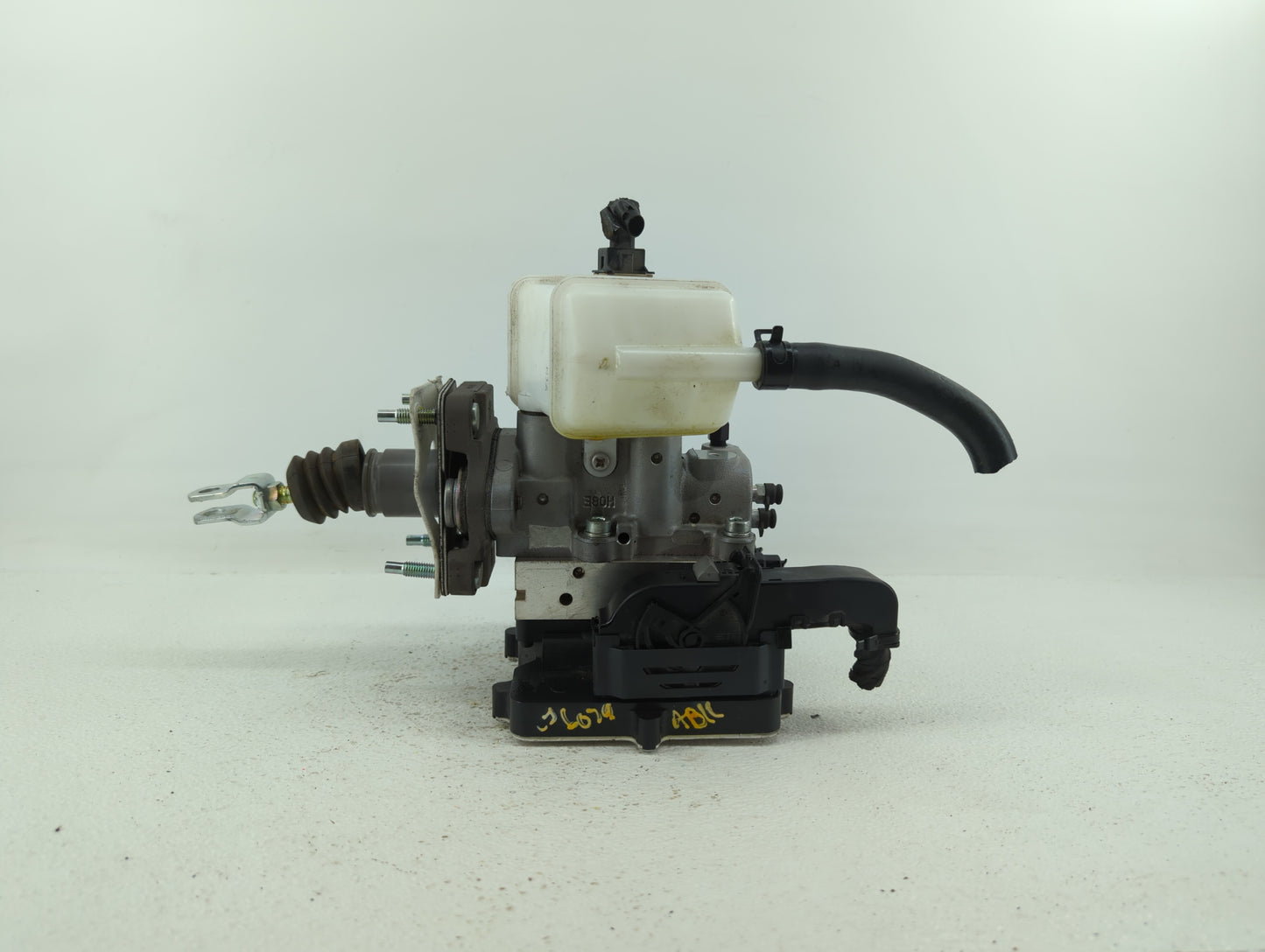 2017 Dodge Nitro Power Brake Booster Assy - Oemusedautoparts1.com