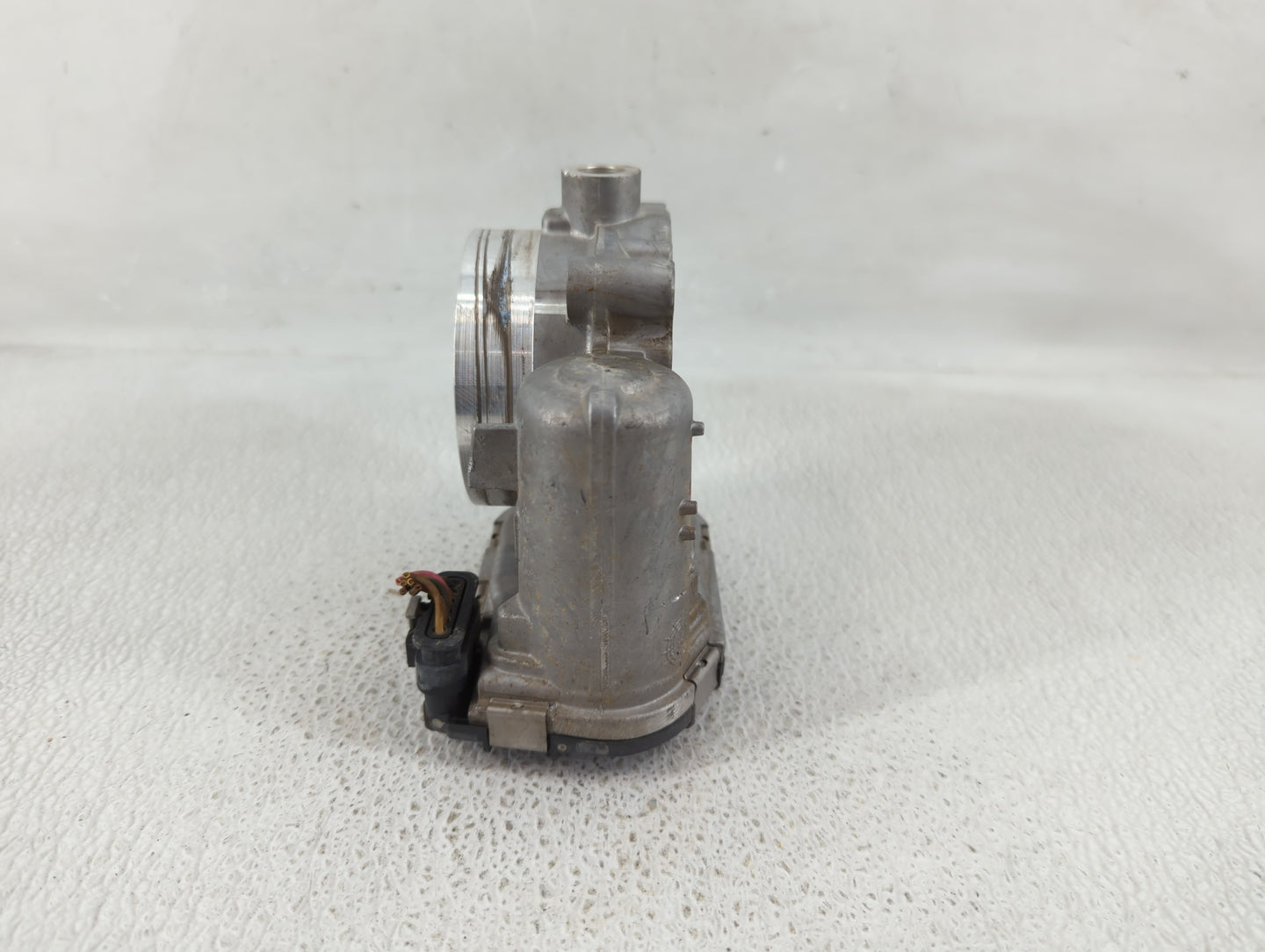 2017 Dodge Ram 1500 Throttle Body P/N:05184349AC Fits Fits 2011 2012 2013 2014 2015 2016 2018 2019 2020 2021 2022 OEM Used A