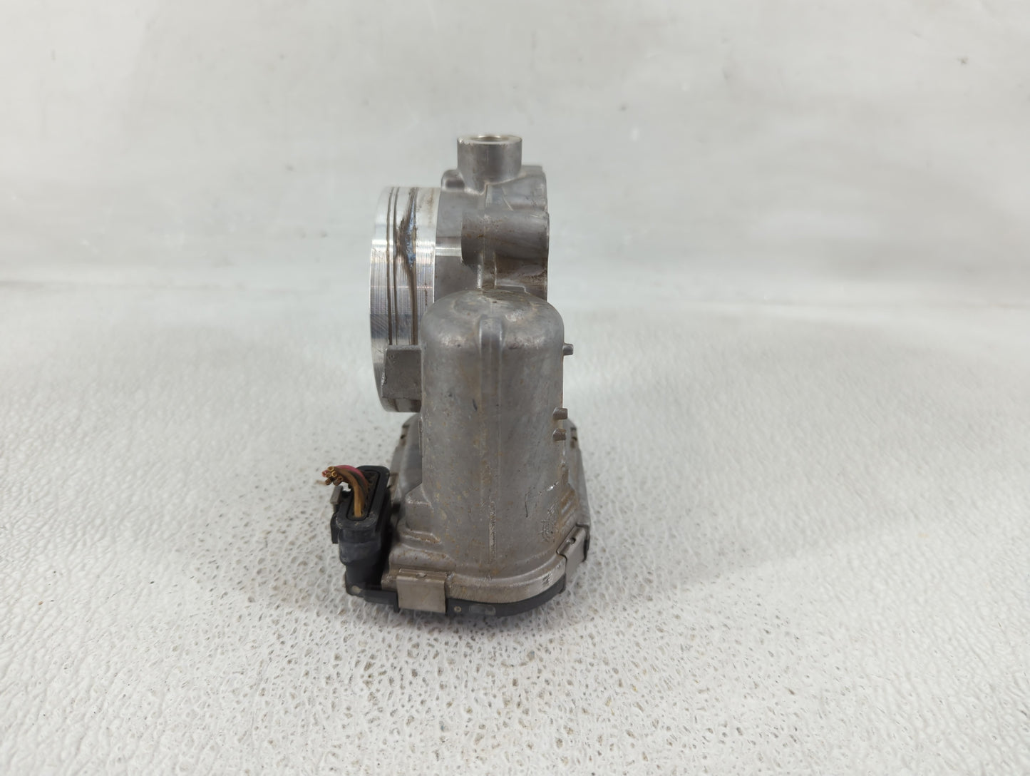 2017 Dodge Ram 1500 Throttle Body P/N:05184349AC Fits Fits 2011 2012 2013 2014 2015 2016 2018 2019 2020 2021 2022 OEM Used A