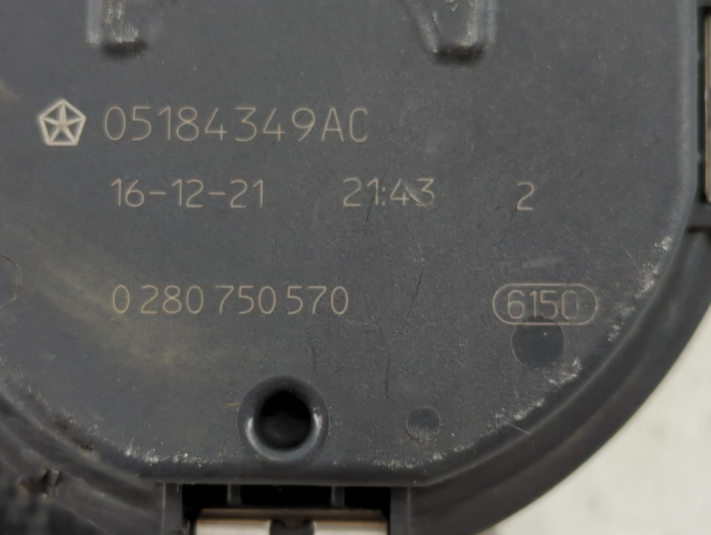 2017 Dodge Ram 1500 Throttle Body P/N:05184349AC Fits Fits 2011 2012 2013 2014 2015 2016 2018 2019 2020 2021 2022 OEM Used A