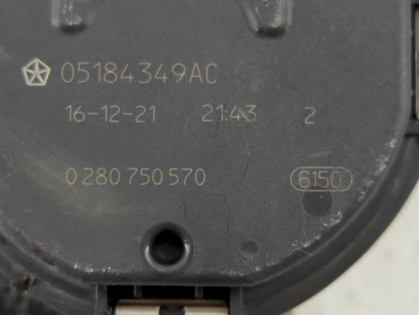 2017 Dodge Ram 1500 Throttle Body P/N:05184349AC Fits Fits 2011 2012 2013 2014 2015 2016 2018 2019 2020 2021 2022 OEM Used A