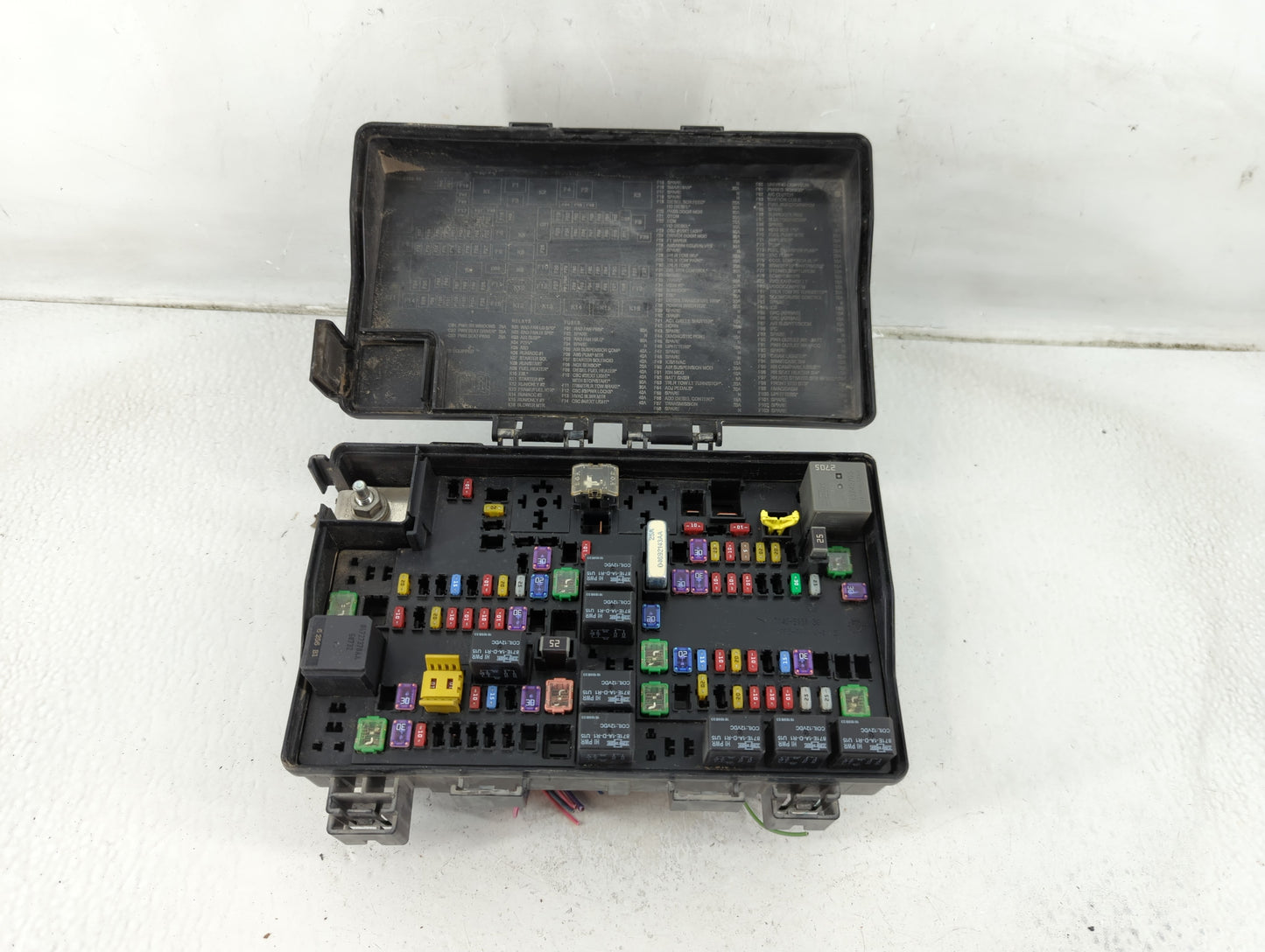 2017 Dodge Ram 1500 Fusebox Fuse Box Panel Relay Module Fits OEM Used Auto Parts - Oemusedautoparts1.com