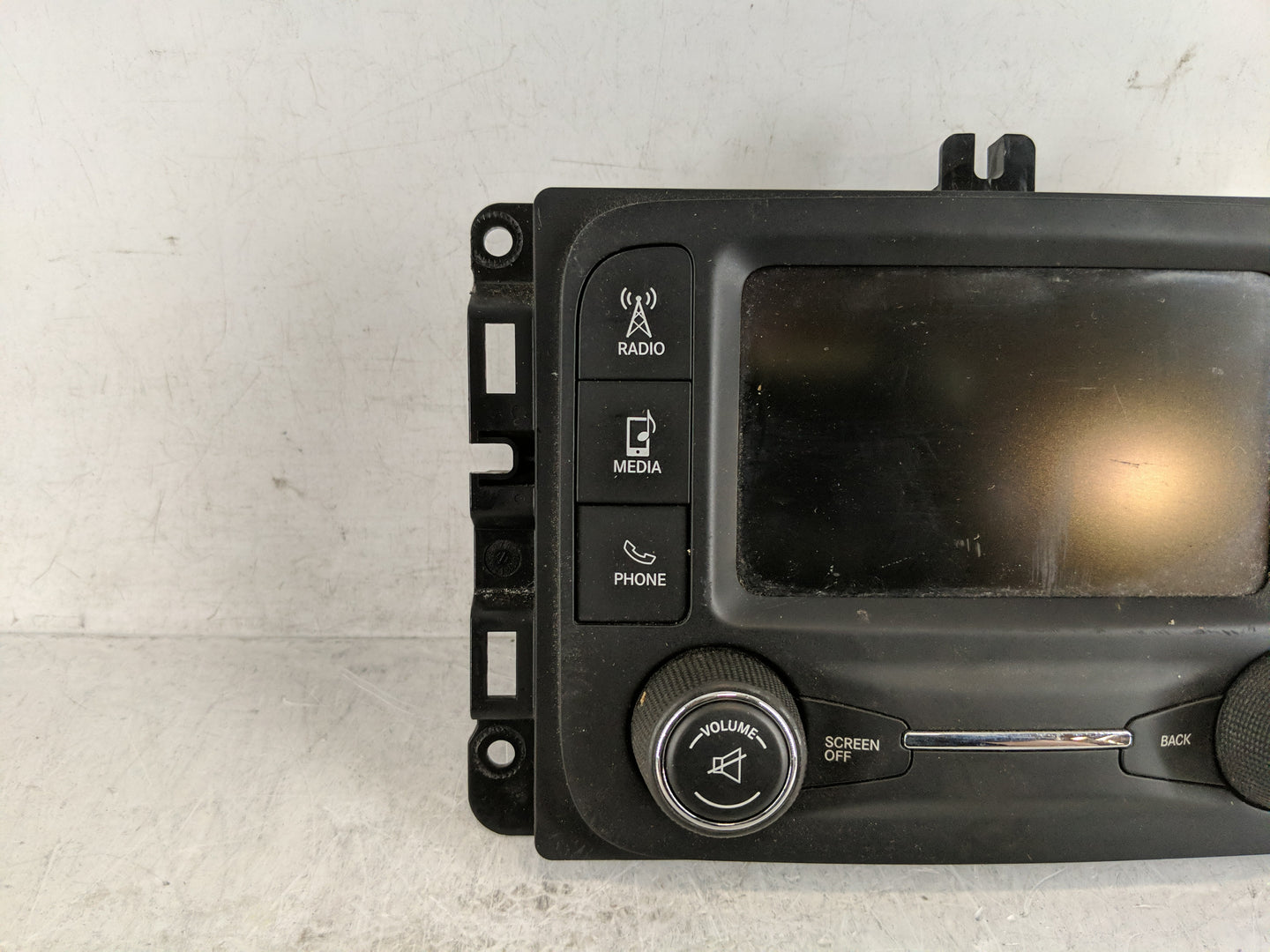 2017 Dodge Ram 1500 Radio AM FM Cd Player Receiver Replacement P/N:P68271367AC Fits OEM Used Auto Parts - Oemusedautoparts1.