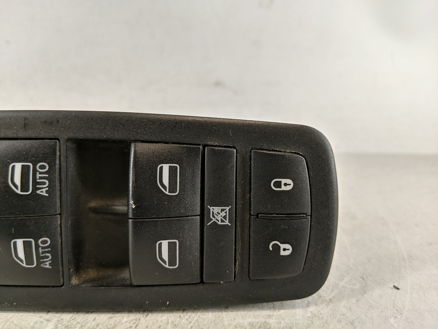 2017 Dodge Ram 1500 Master Power Window Switch Replacement Driver Side Left P/N:56046823AE Fits Fits 2016 2018 2019 2020 202
