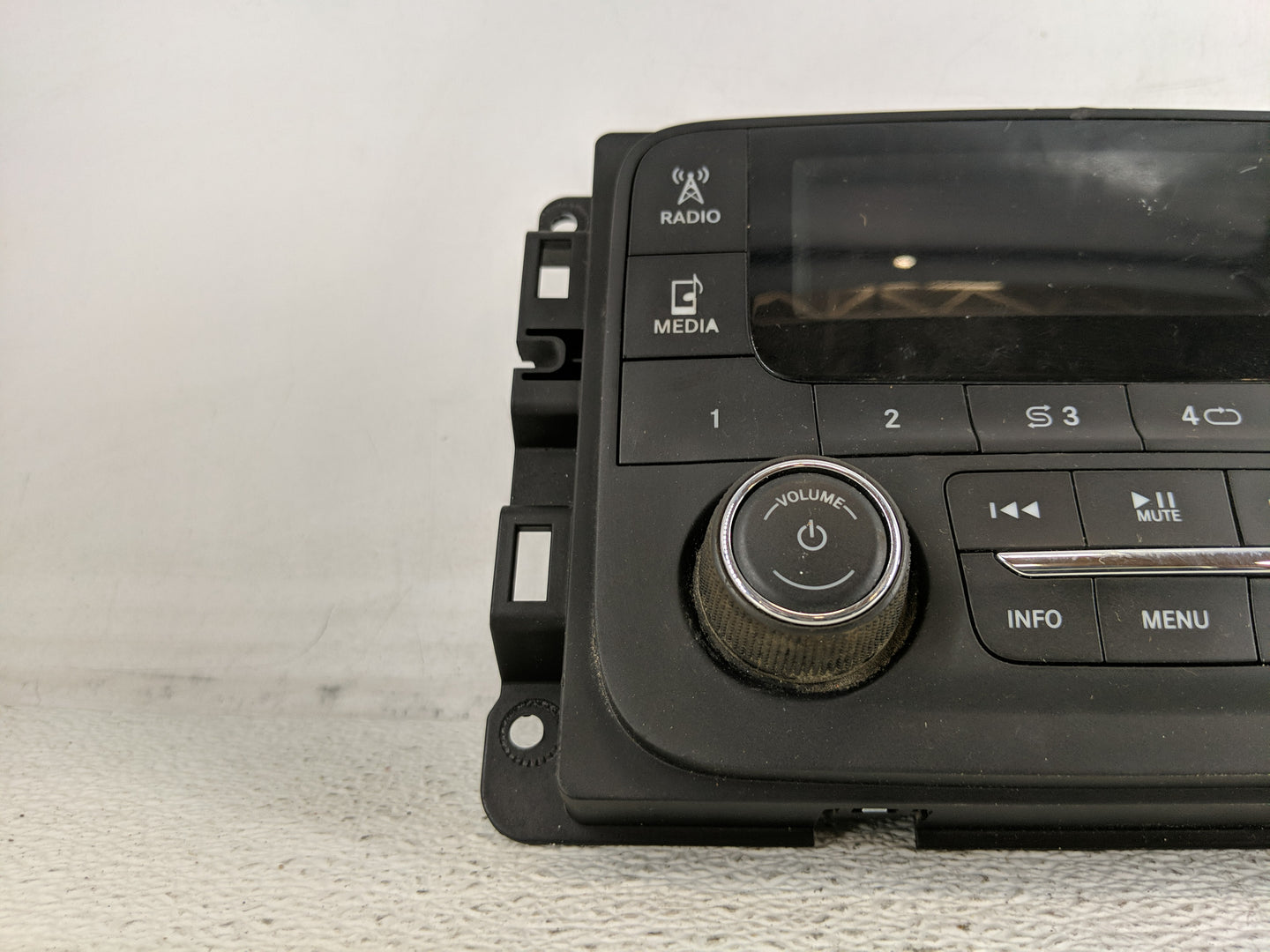 2017 Dodge Ram 1500 Radio AM FM Cd Player Receiver Replacement P/N:68271361AC Fits Fits 2014 2015 2016 2018 OEM Used Auto Pa
