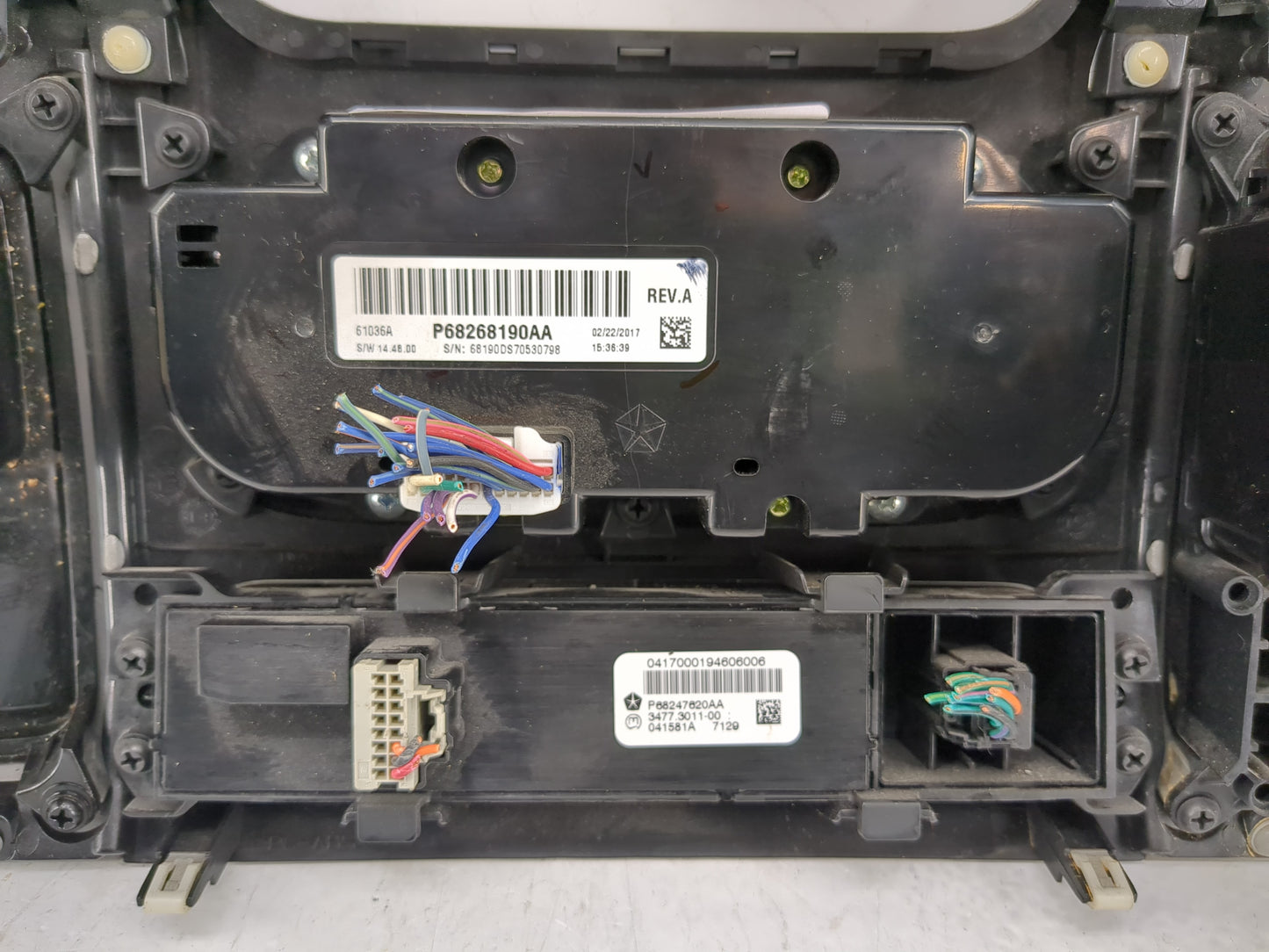 2017 Dodge Ram 1500 Climate Control Module Temperature AC/Heater Replacement P/N:P68268190AA Fits OEM Used Auto Parts - Oemu