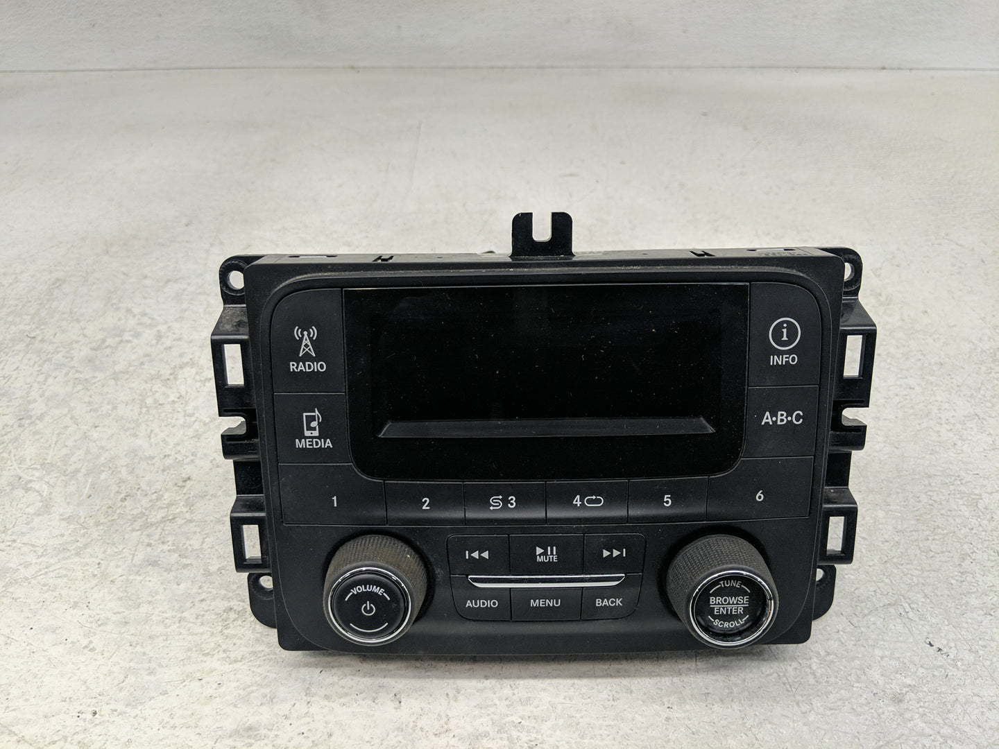 2017 Dodge Ram 1500 Radio AM FM Cd Player Receiver Replacement P/N:P68271374AA Fits OEM Used Auto Parts - Oemusedautoparts1.
