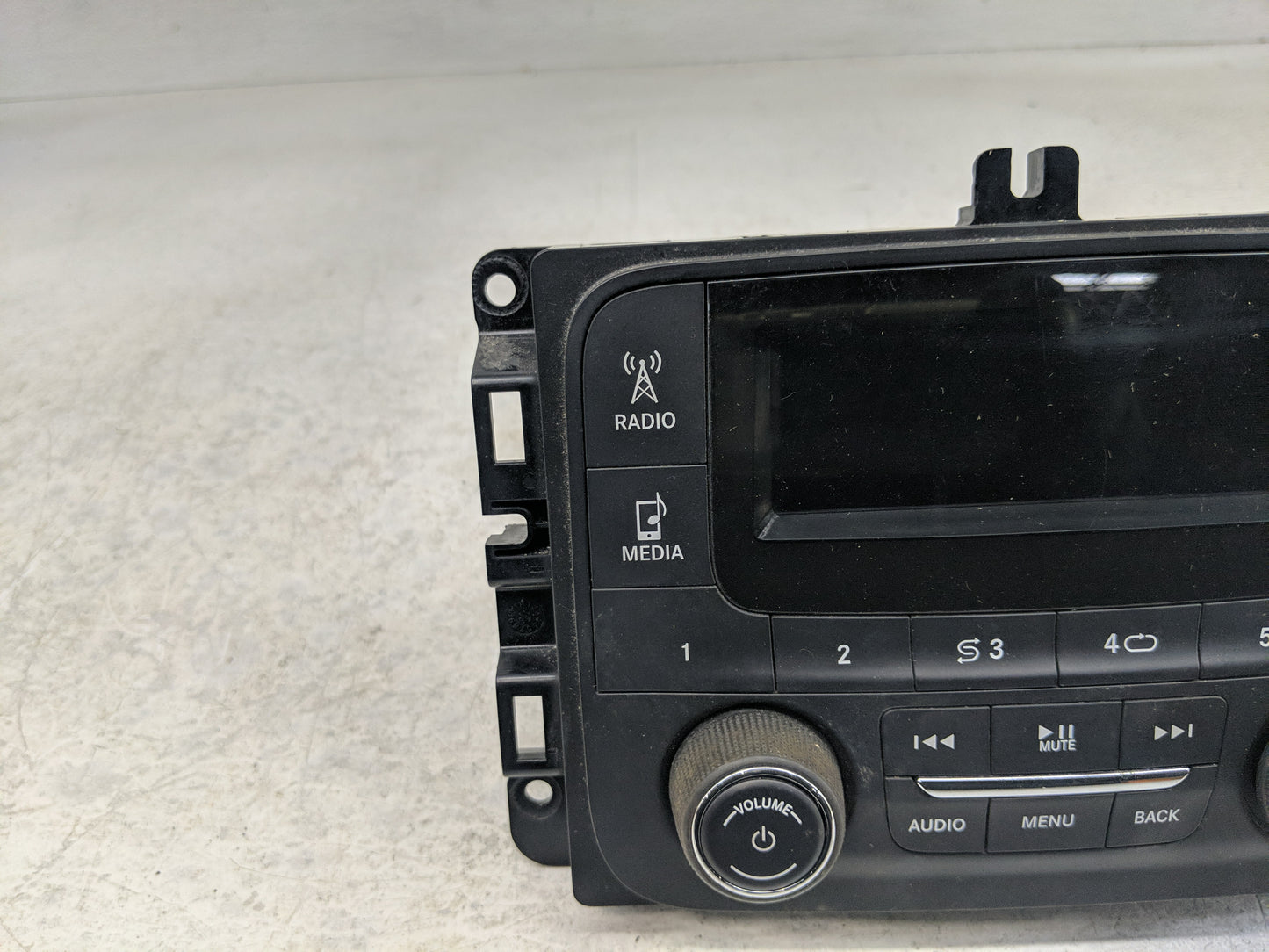 2017 Dodge Ram 1500 Radio AM FM Cd Player Receiver Replacement P/N:P68271374AA Fits OEM Used Auto Parts - Oemusedautoparts1.