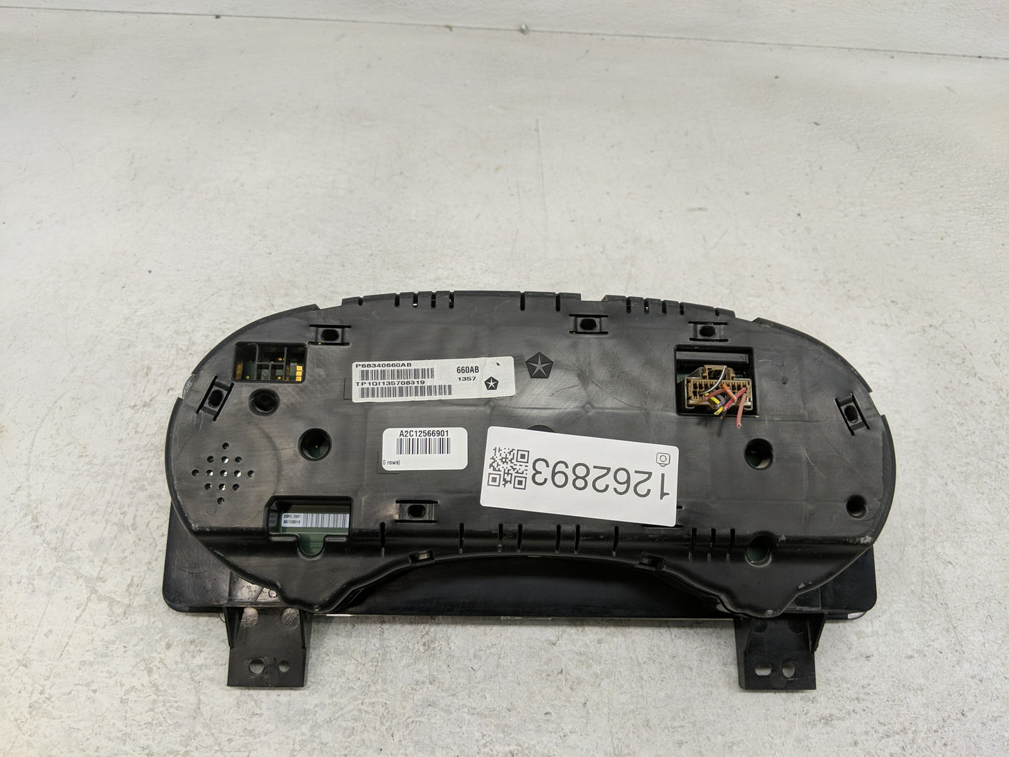 2017 Dodge Ram 1500 Instrument Cluster Speedometer Gauges P/N:P68340660AB Fits OEM Used Auto Parts - Oemusedautoparts1.com