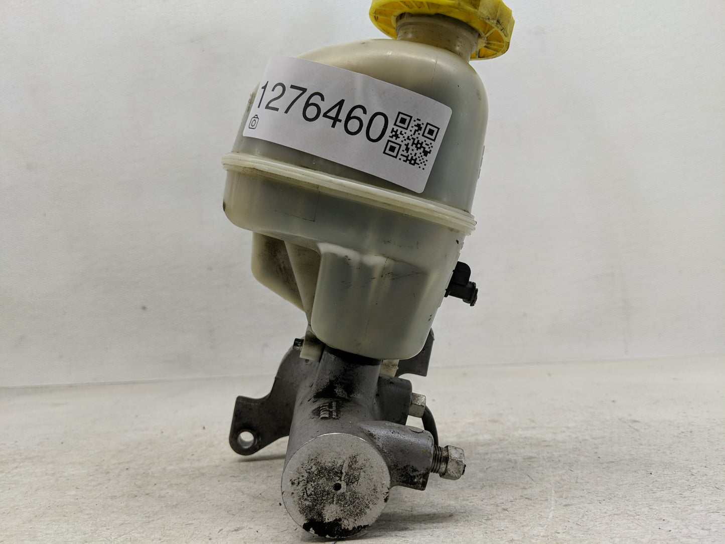 2007-2008 Dodge Ram 1500 Brake Master Cylinder - Oemusedautoparts1.com