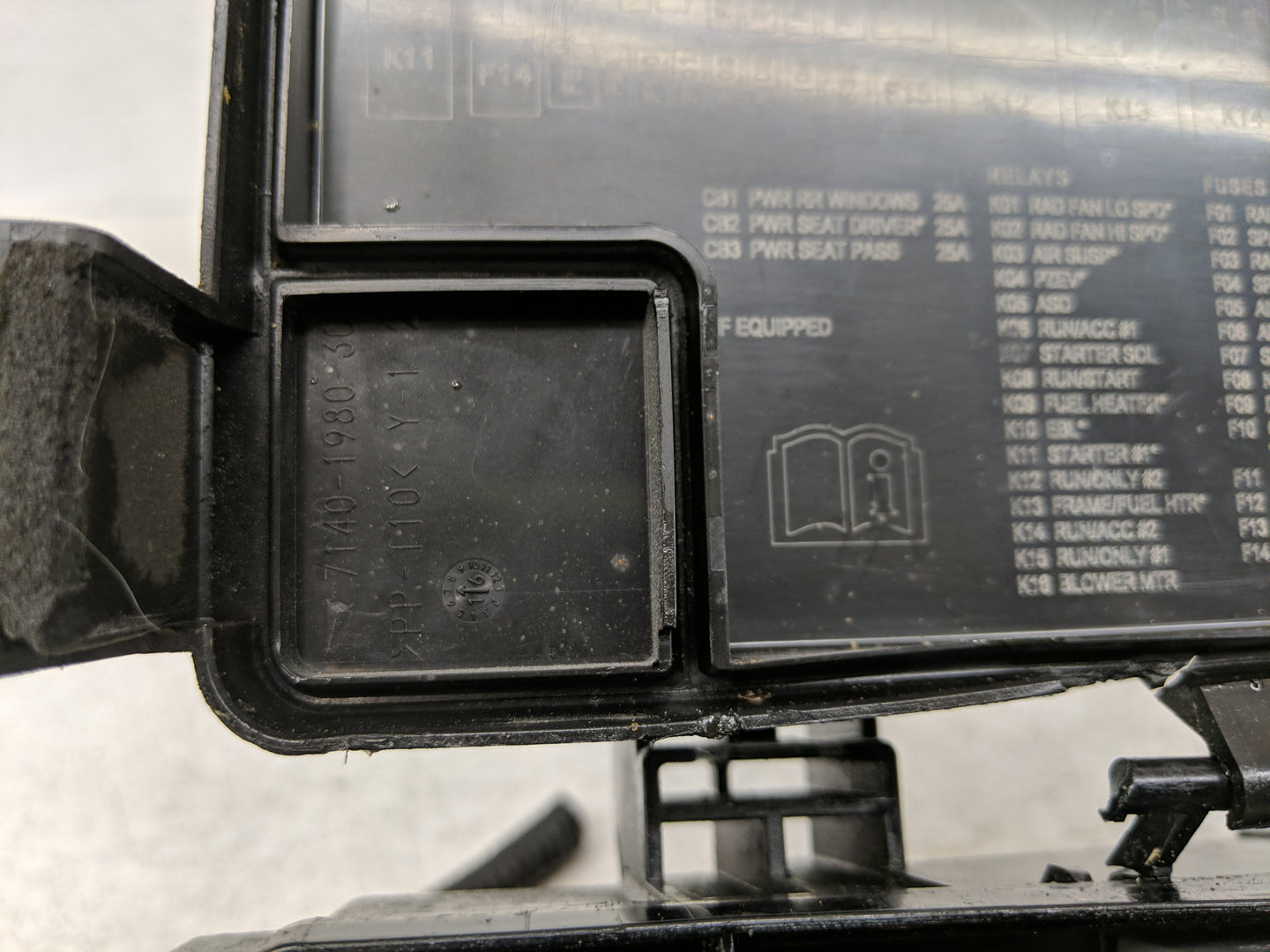 2017 Dodge Ram 1500 Fusebox Fuse Box Panel Relay Module P/N:P68322371AA Fits OEM Used Auto Parts - Oemusedautoparts1.com