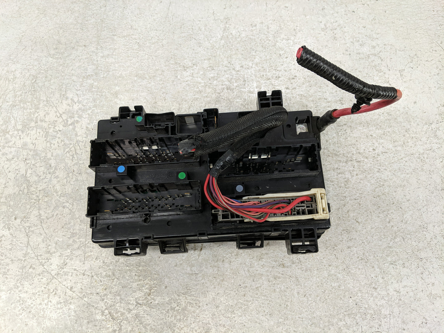 2017 Dodge Ram 1500 Fusebox Fuse Box Panel Relay Module P/N:P68322371AA Fits OEM Used Auto Parts - Oemusedautoparts1.com
