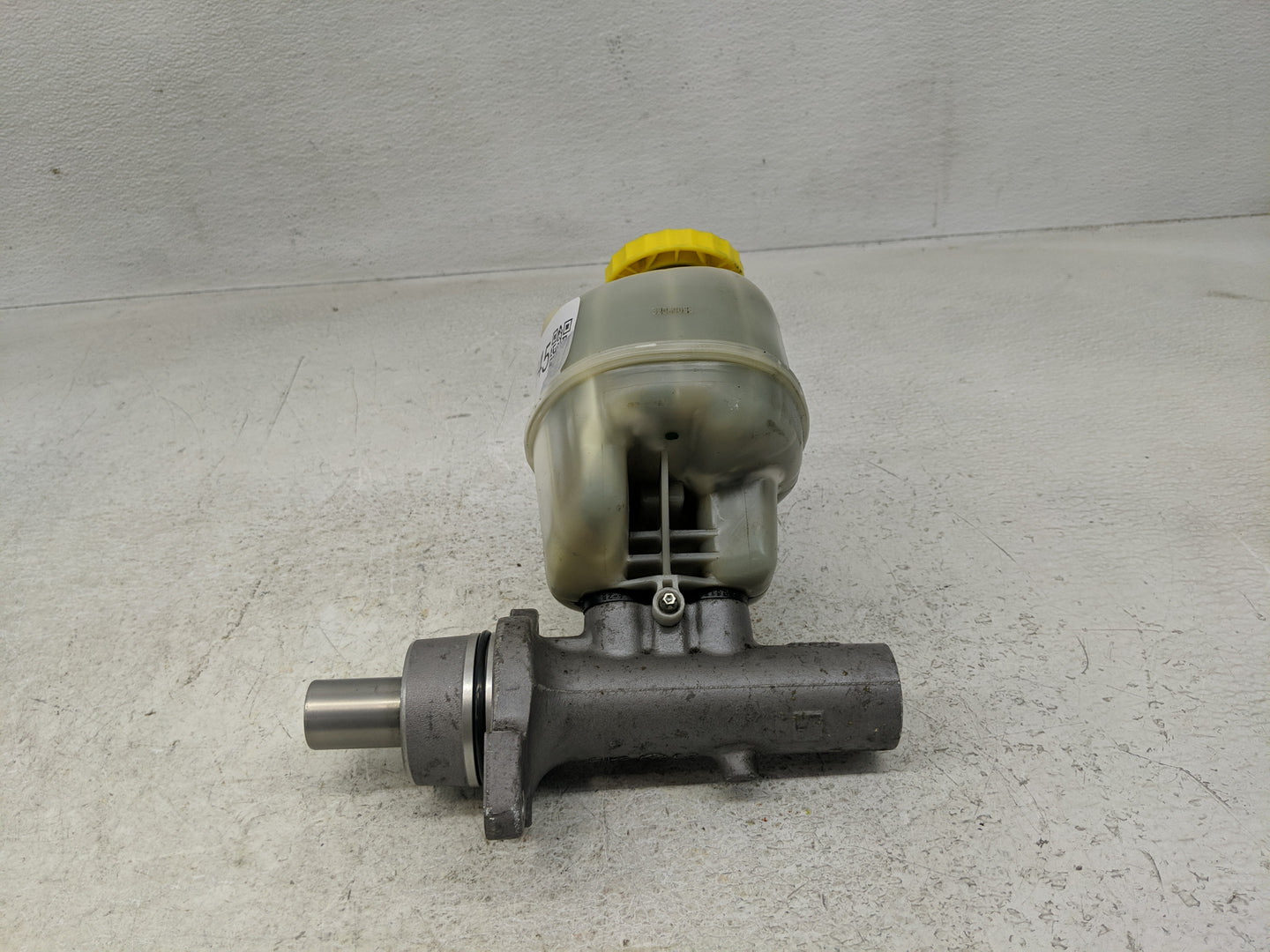 2007-2008 Dodge Ram 1500 Brake Master Cylinder - Oemusedautoparts1.com