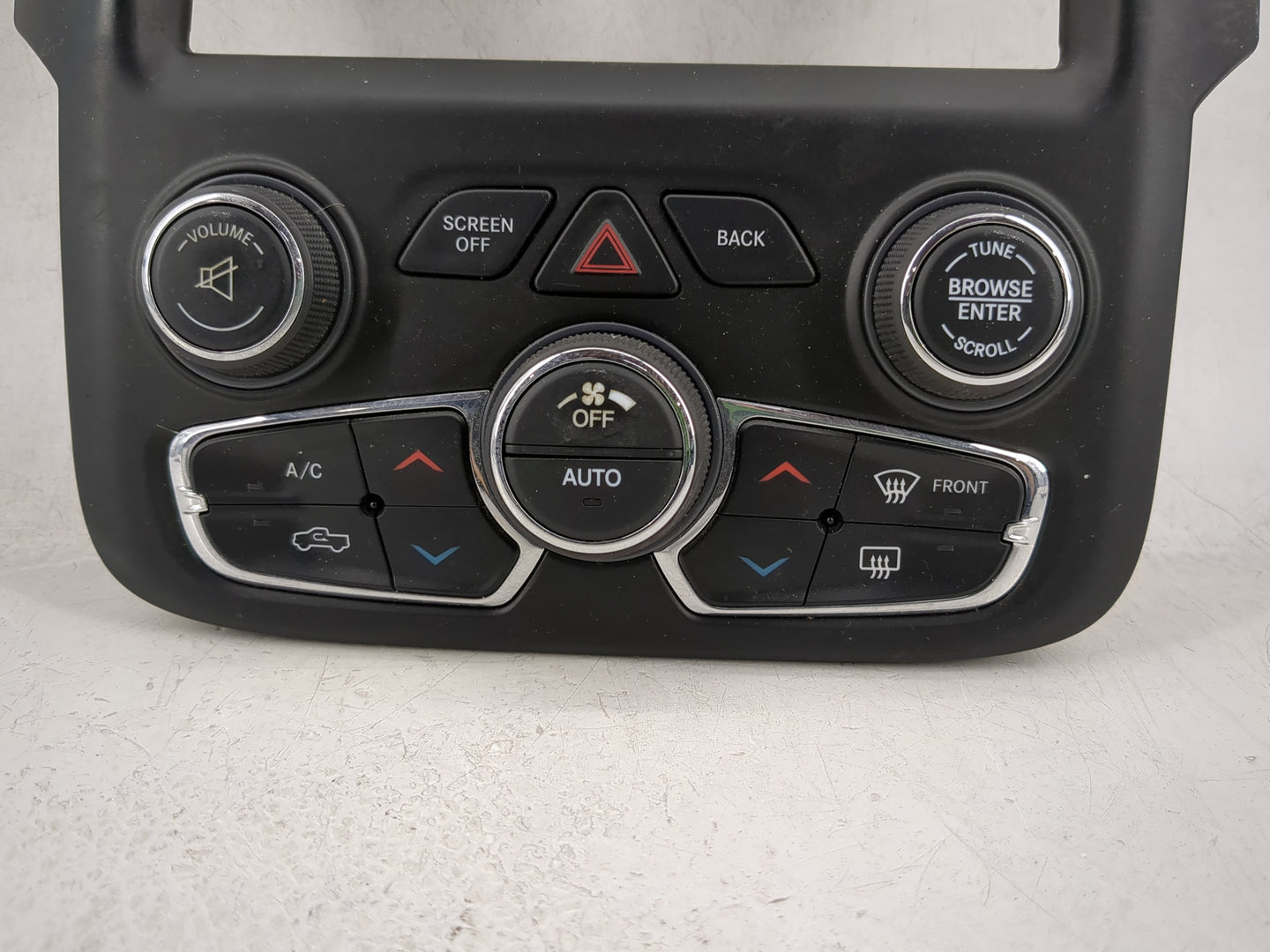 2017 Dodge Ram 1500 Climate Control Module Temperature AC/Heater Replacement P/N:1UJ97DX9AJ Fits OEM Used Auto Parts - Oemus