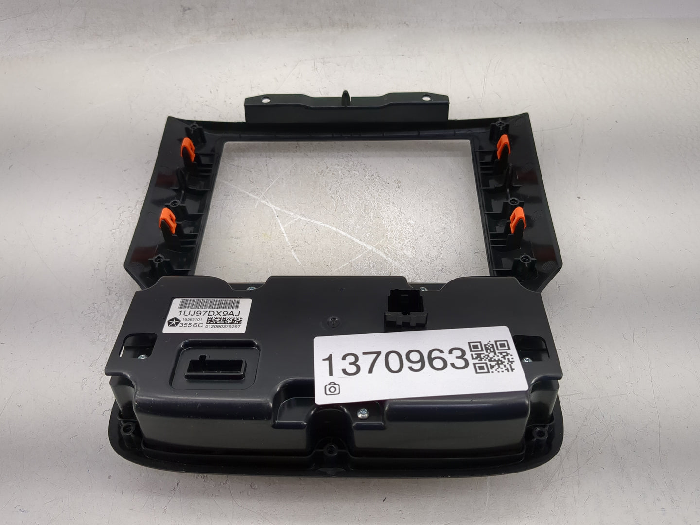 2017 Dodge Ram 1500 Climate Control Module Temperature AC/Heater Replacement P/N:1UJ97DX9AJ Fits OEM Used Auto Parts - Oemus