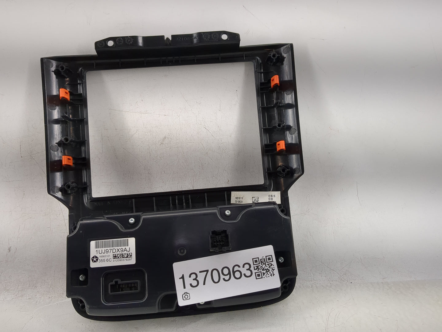 2017 Dodge Ram 1500 Climate Control Module Temperature AC/Heater Replacement P/N:1UJ97DX9AJ Fits OEM Used Auto Parts - Oemus