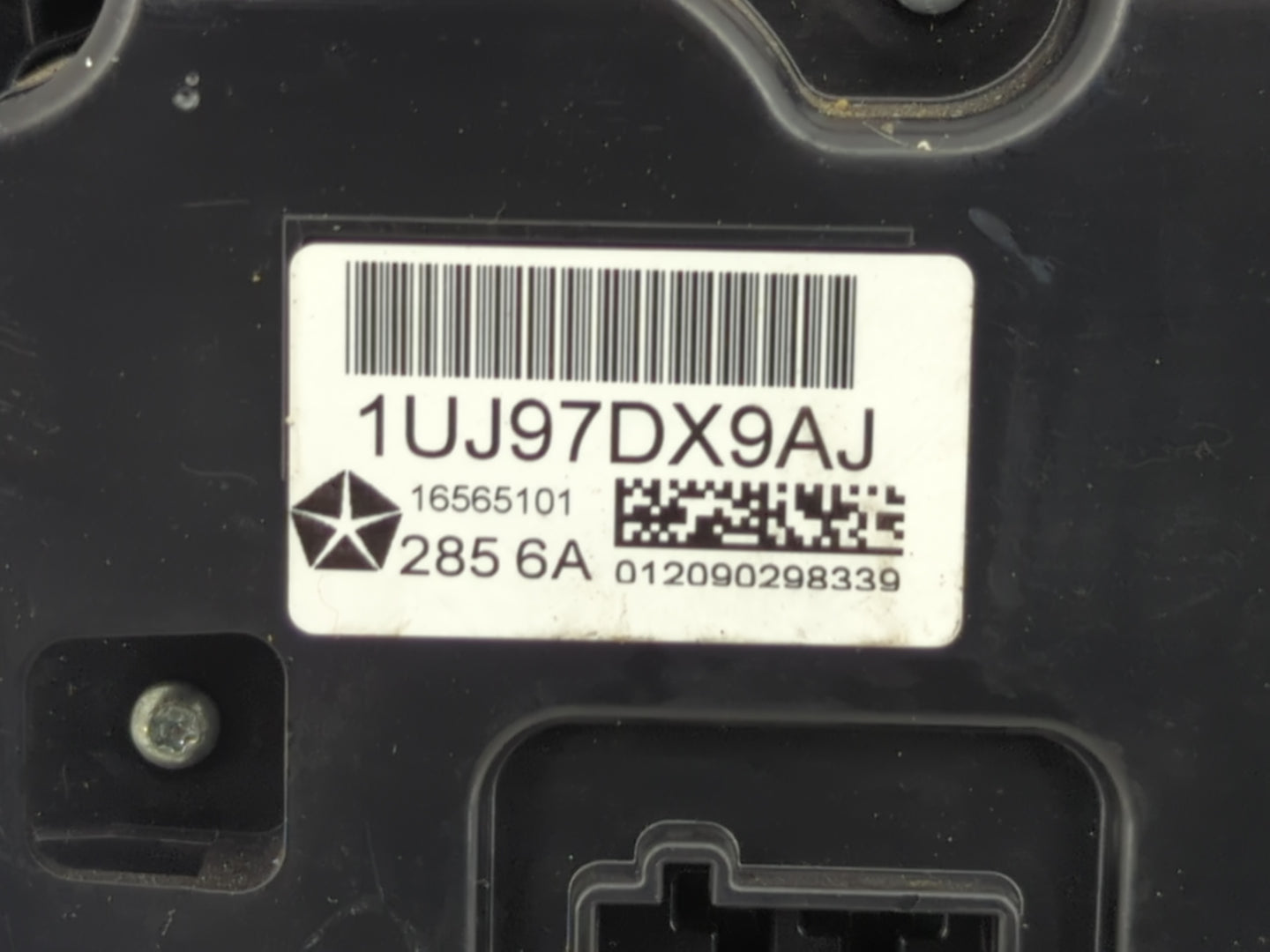 2017 Dodge Ram 1500 Climate Control Module Temperature AC/Heater Replacement P/N:16565101 1UJ97DX9AJ Fits OEM Used Auto Part