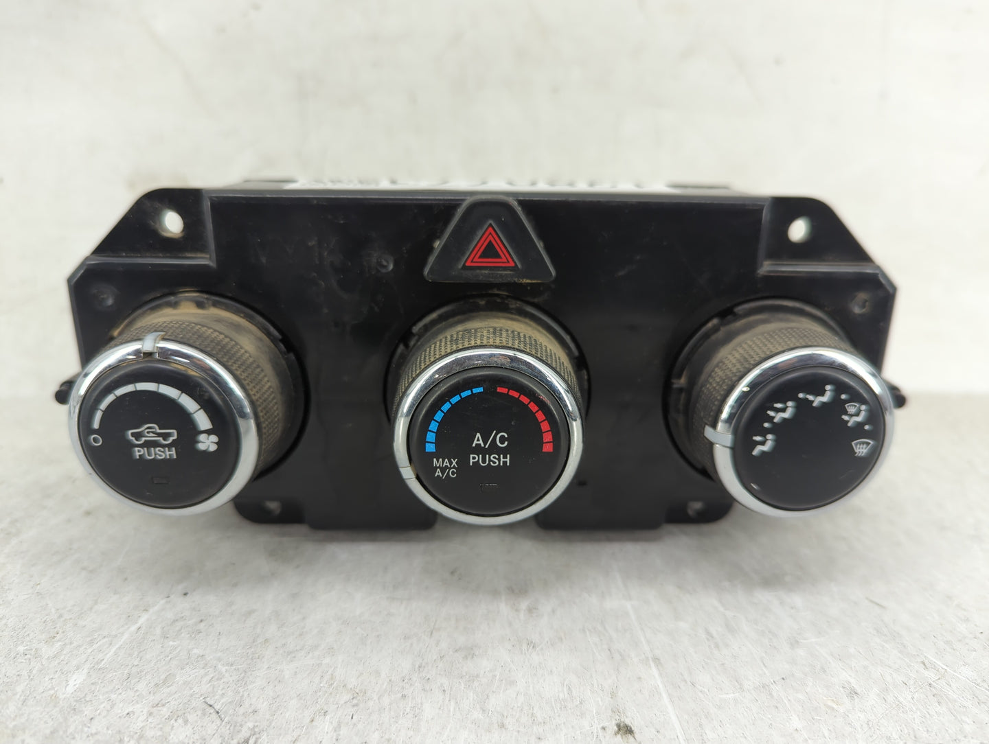 2017 Dodge Ram 1500 Climate Control Module Temperature AC/Heater Replacement P/N:68268191AA Fits OEM Used Auto Parts - Oemus