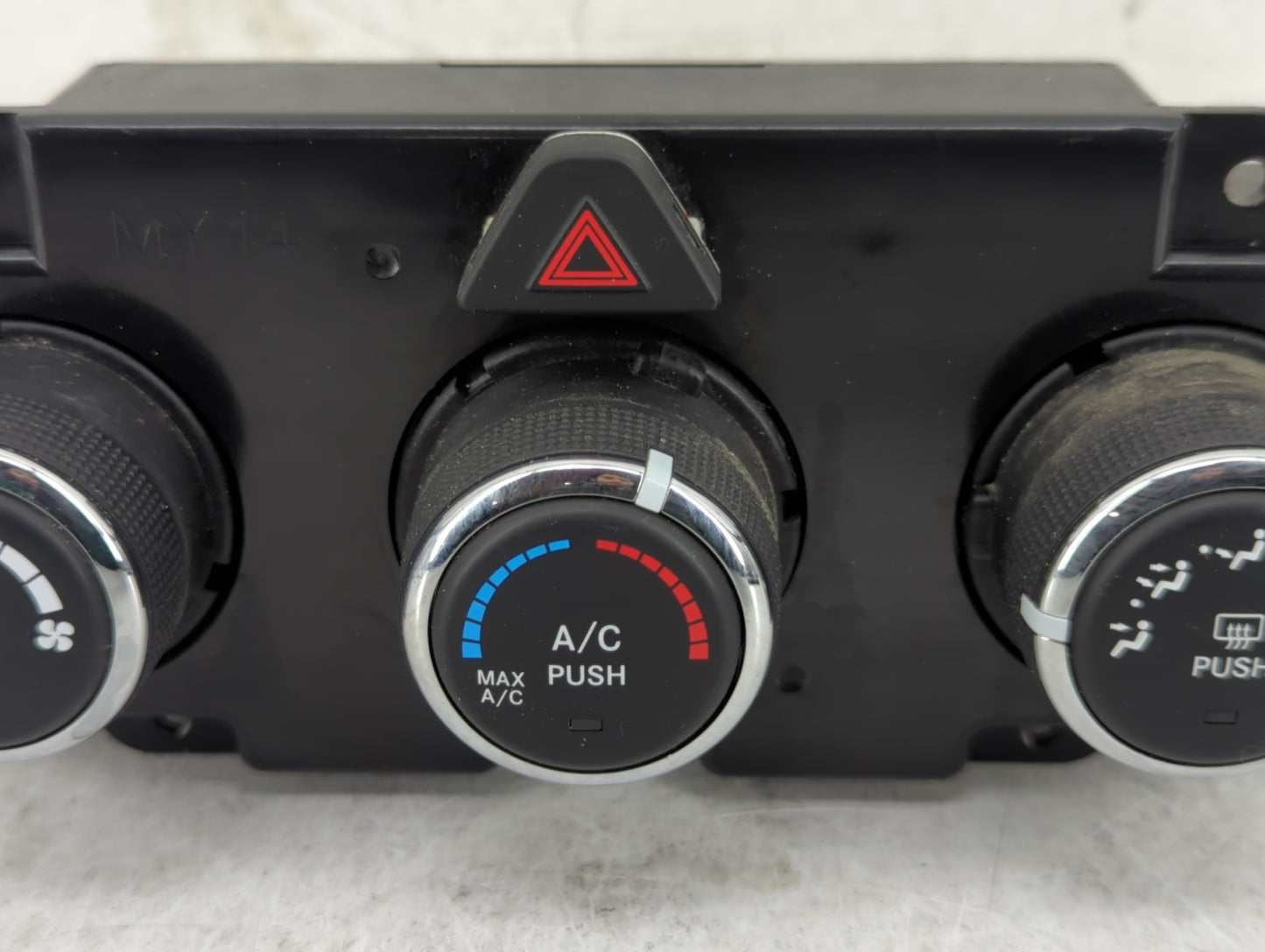 2017 Dodge Ram 1500 Climate Control Module Temperature AC/Heater Replacement P/N:P68268190AA Fits OEM Used Auto Parts - Oemu