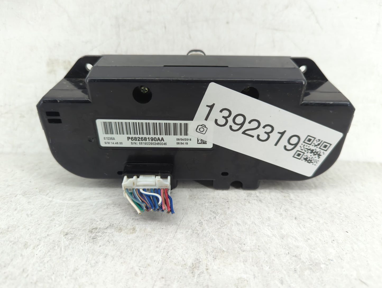 2017 Dodge Ram 1500 Climate Control Module Temperature AC/Heater Replacement P/N:P68268190AA Fits OEM Used Auto Parts - Oemu