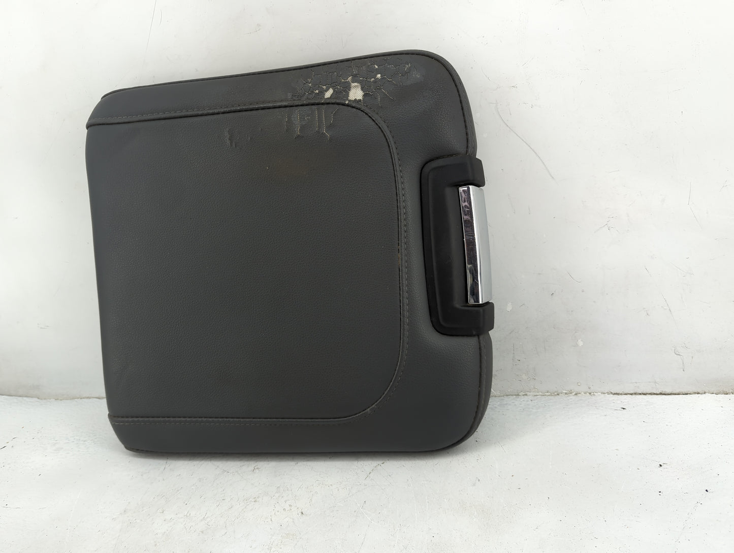 2017 Dodge Ram 1500 Center Console Armrest Cover Lid Fits Fits 2013 2014 2015 2016 OEM Used Auto Parts - Oemusedautoparts1.c