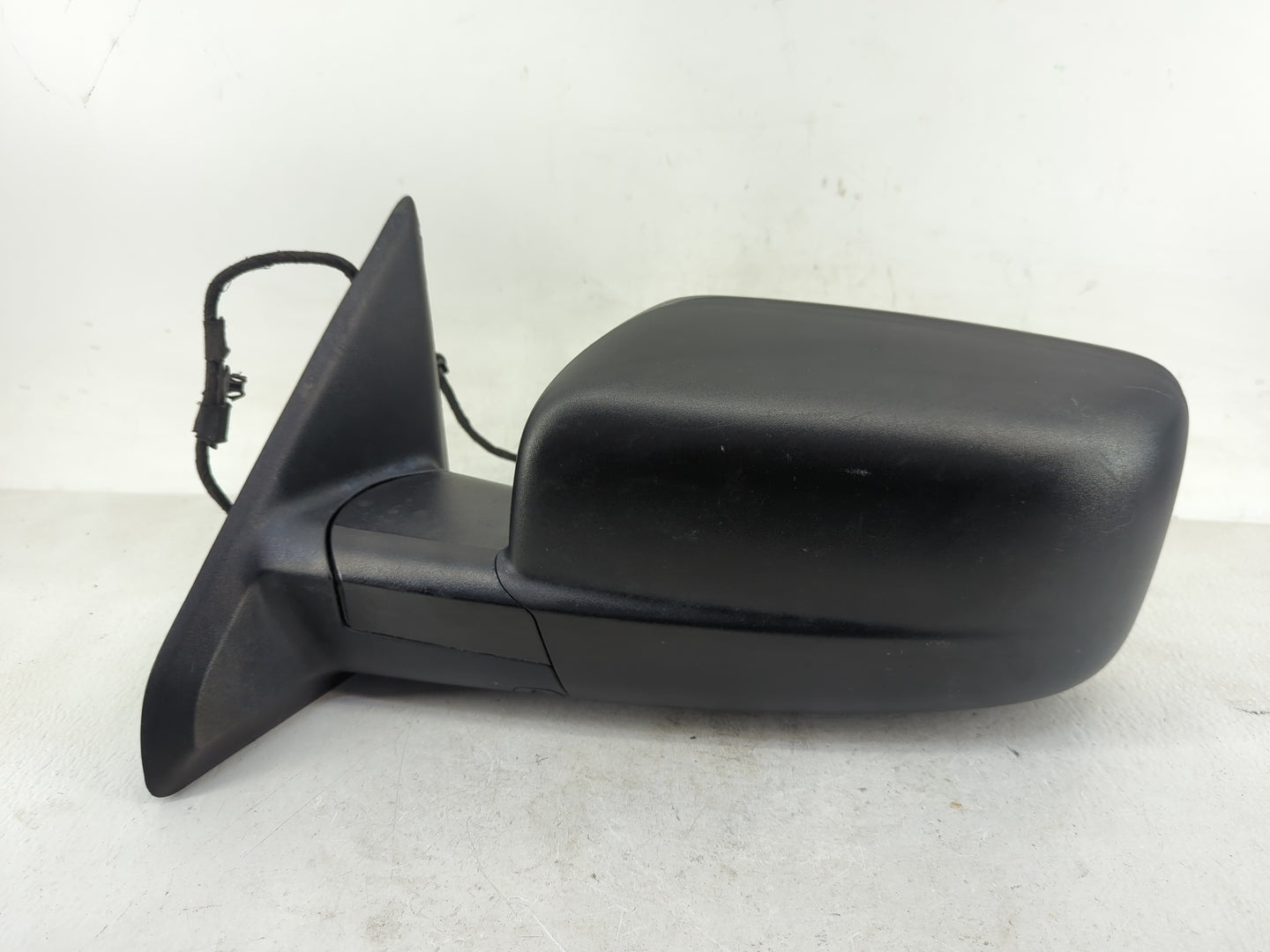 2017 Dodge Ram 1500 Driver Side View Mirror - Left Door Mirror OEM Used - Oemusedautoparts1.com