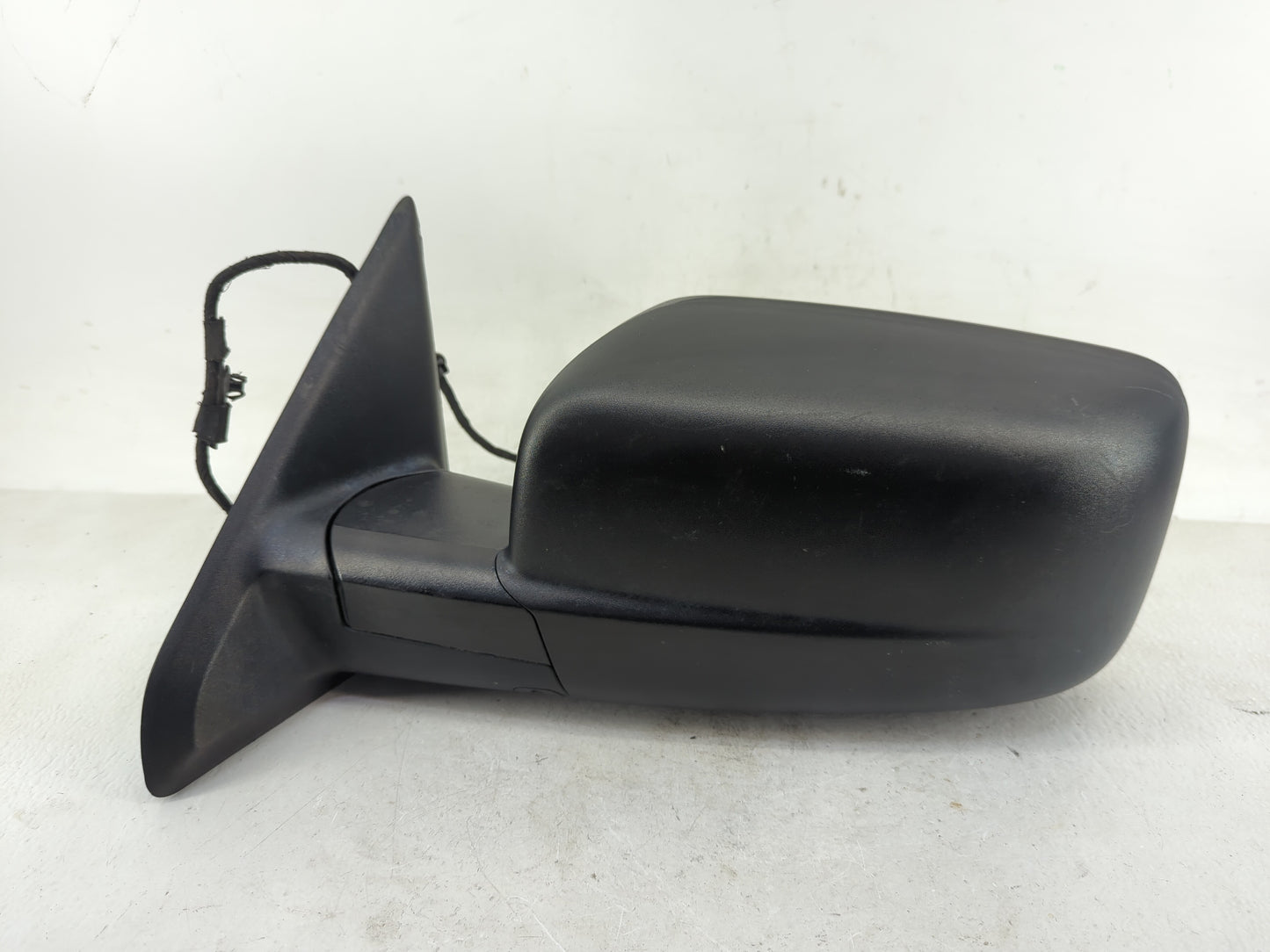 2017 Dodge Ram 1500 Driver Side View Mirror - Left Door Mirror OEM Used - Oemusedautoparts1.com
