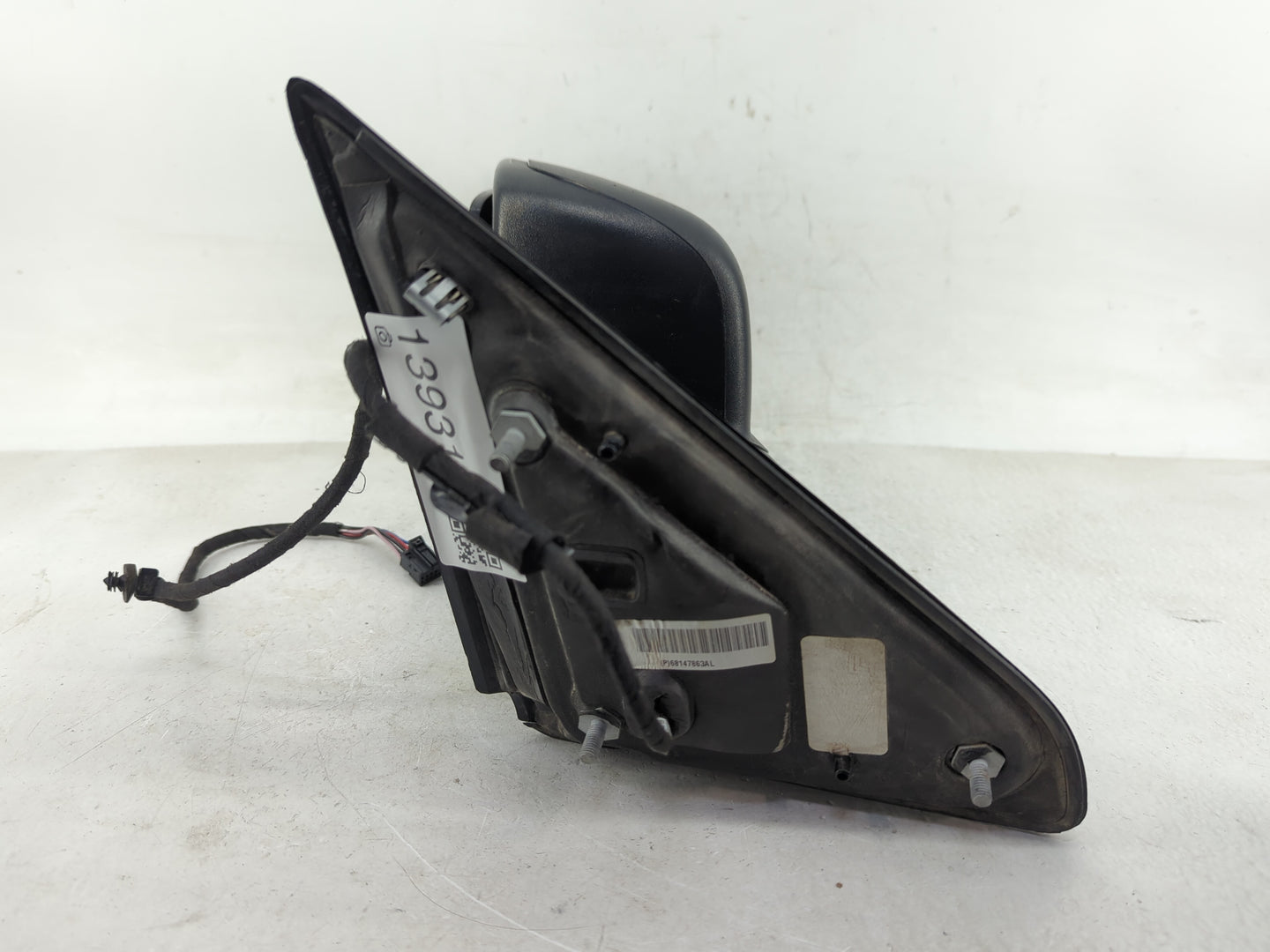 2017 Dodge Ram 1500 Driver Side View Mirror - Left Door Mirror OEM Used - Oemusedautoparts1.com