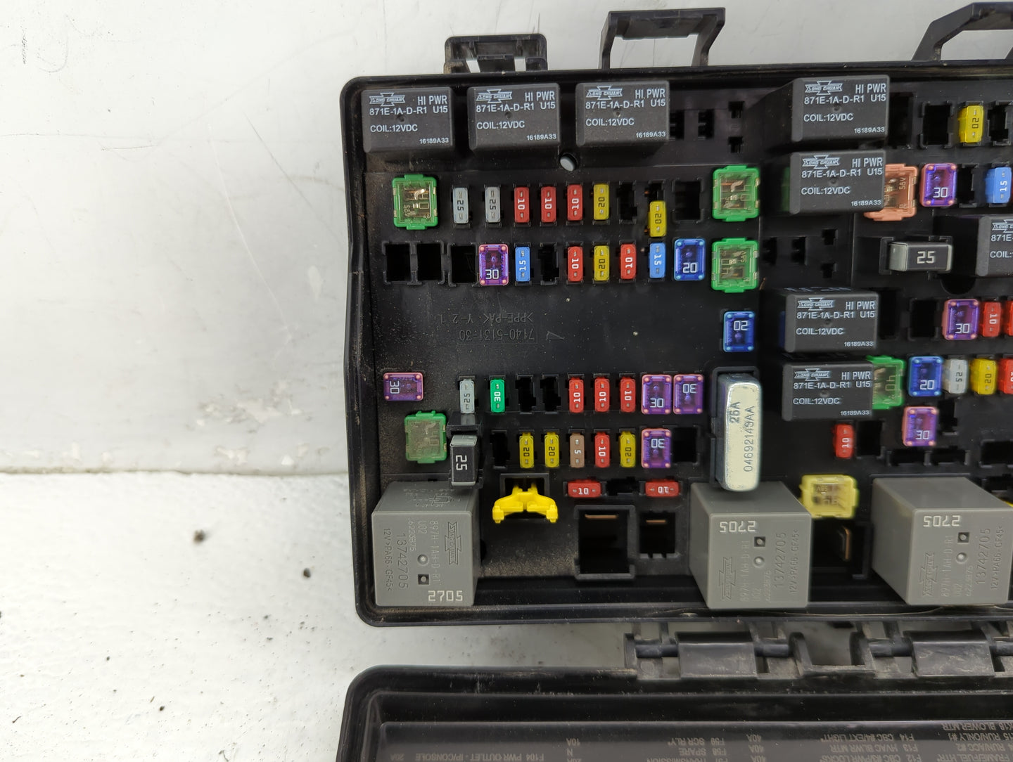 2017 Dodge Ram 1500 Fusebox Fuse Box Panel Relay Module P/N:P68322371AB Fits OEM Used Auto Parts - Oemusedautoparts1.com