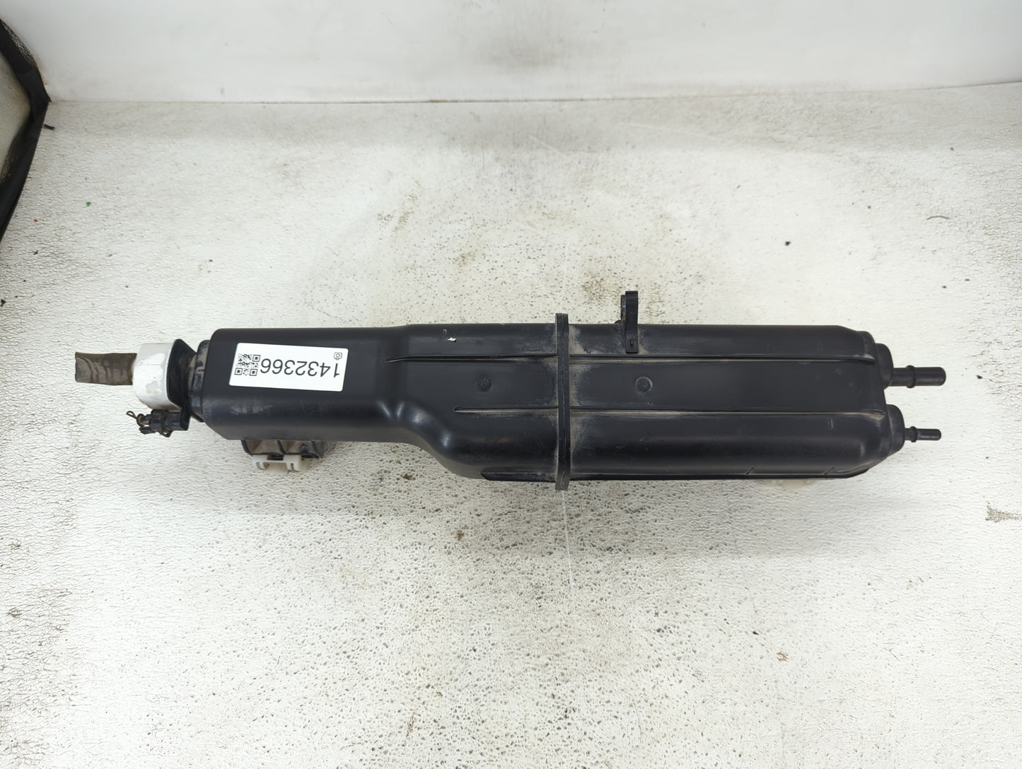 2017 Dodge Ram 1500 Fuel Vapor Charcoal Canister 1432366 - Oemusedautoparts1.com