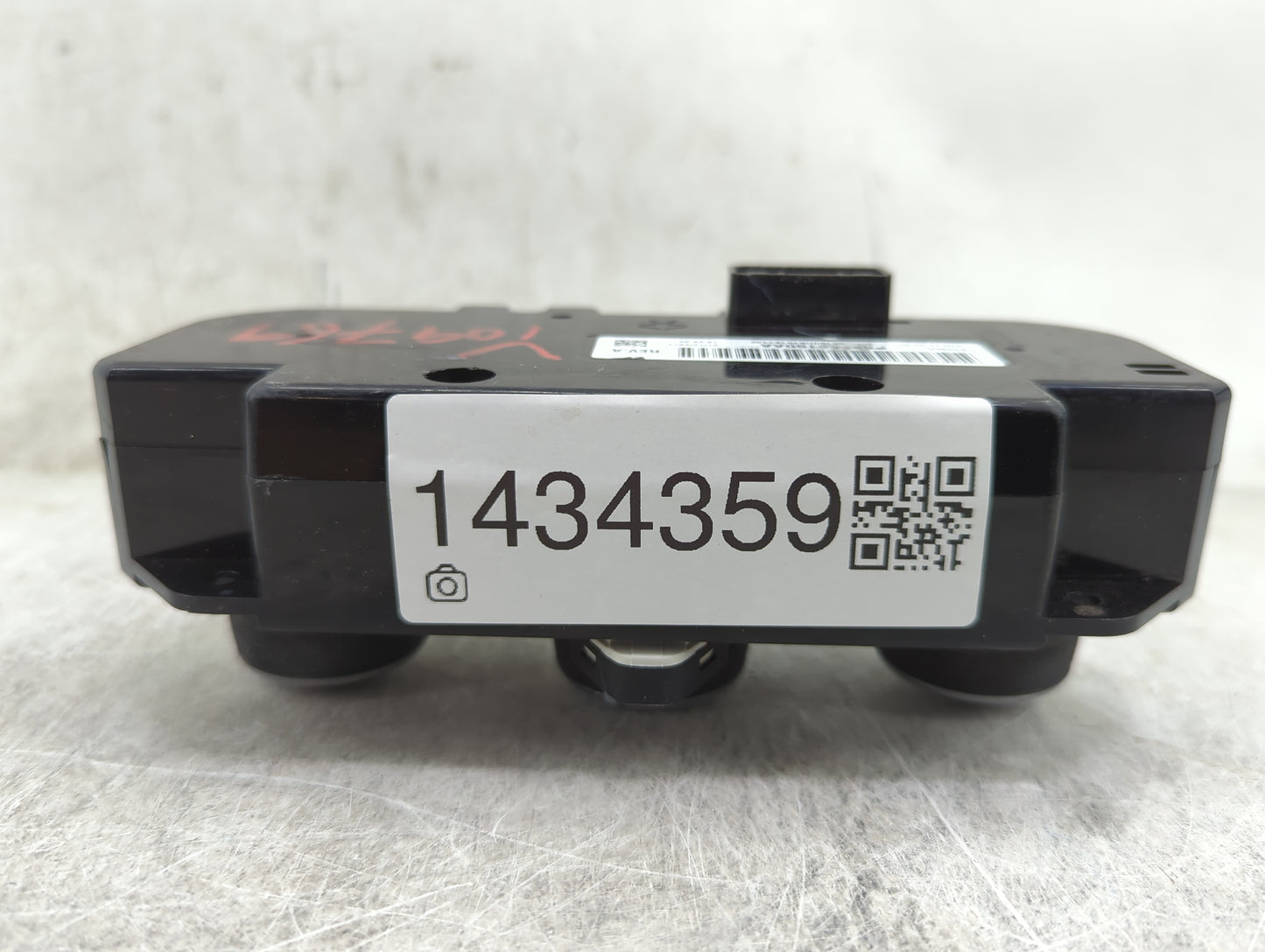 2017 Dodge Ram 1500 Climate Control Module Temperature AC/Heater Replacement P/N:P68268190AA Fits OEM Used Auto Parts - Oemu
