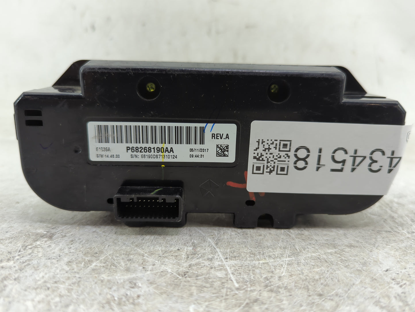 2017 Dodge Ram 1500 Climate Control Module Temperature AC/Heater Replacement P/N:P68268190AA Fits OEM Used Auto Parts - Oemu