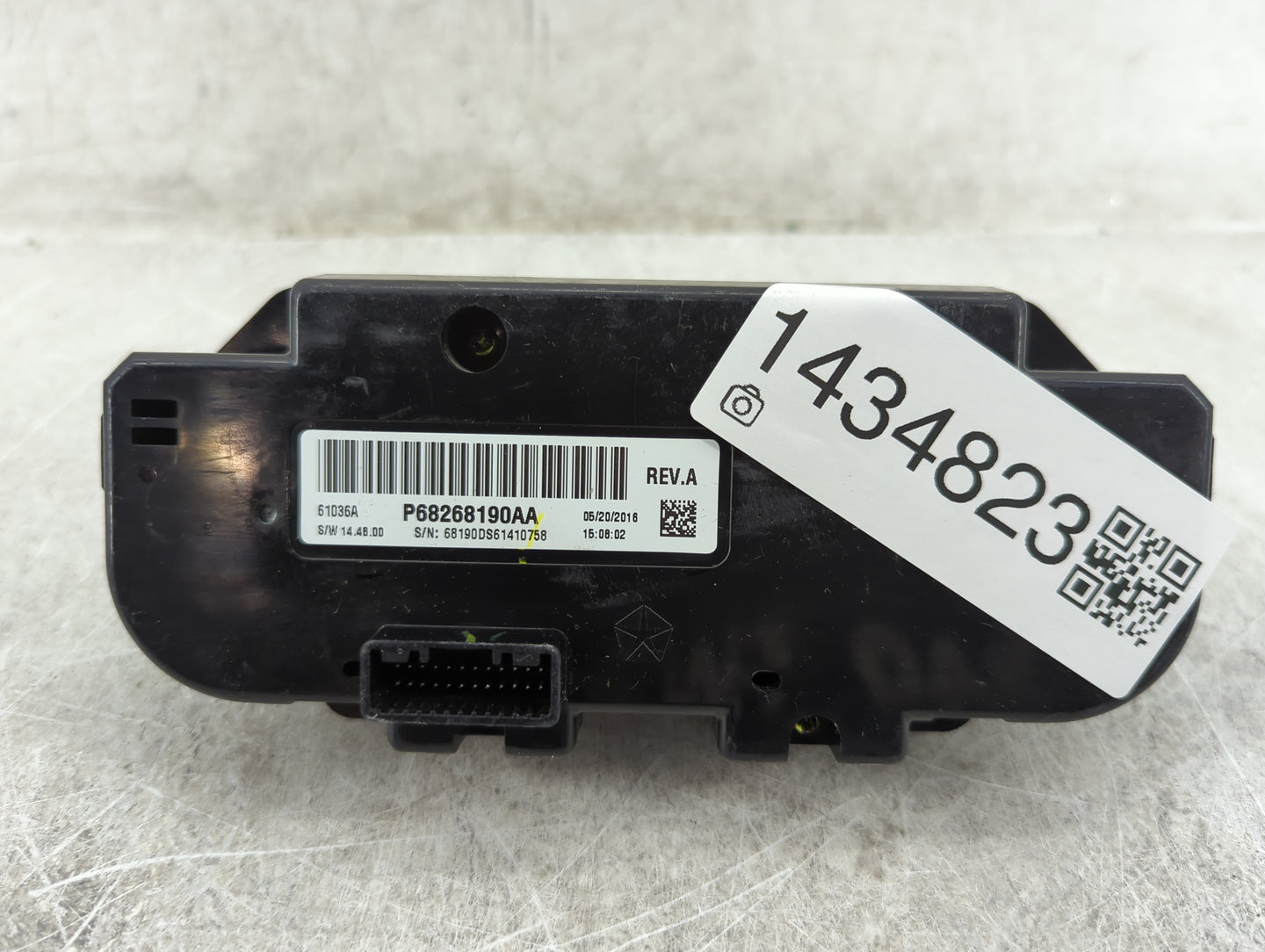 2017 Dodge Ram 1500 Climate Control Module Temperature AC/Heater Replacement P/N:P68268190AA 68190DS61410758 Fits OEM Used A