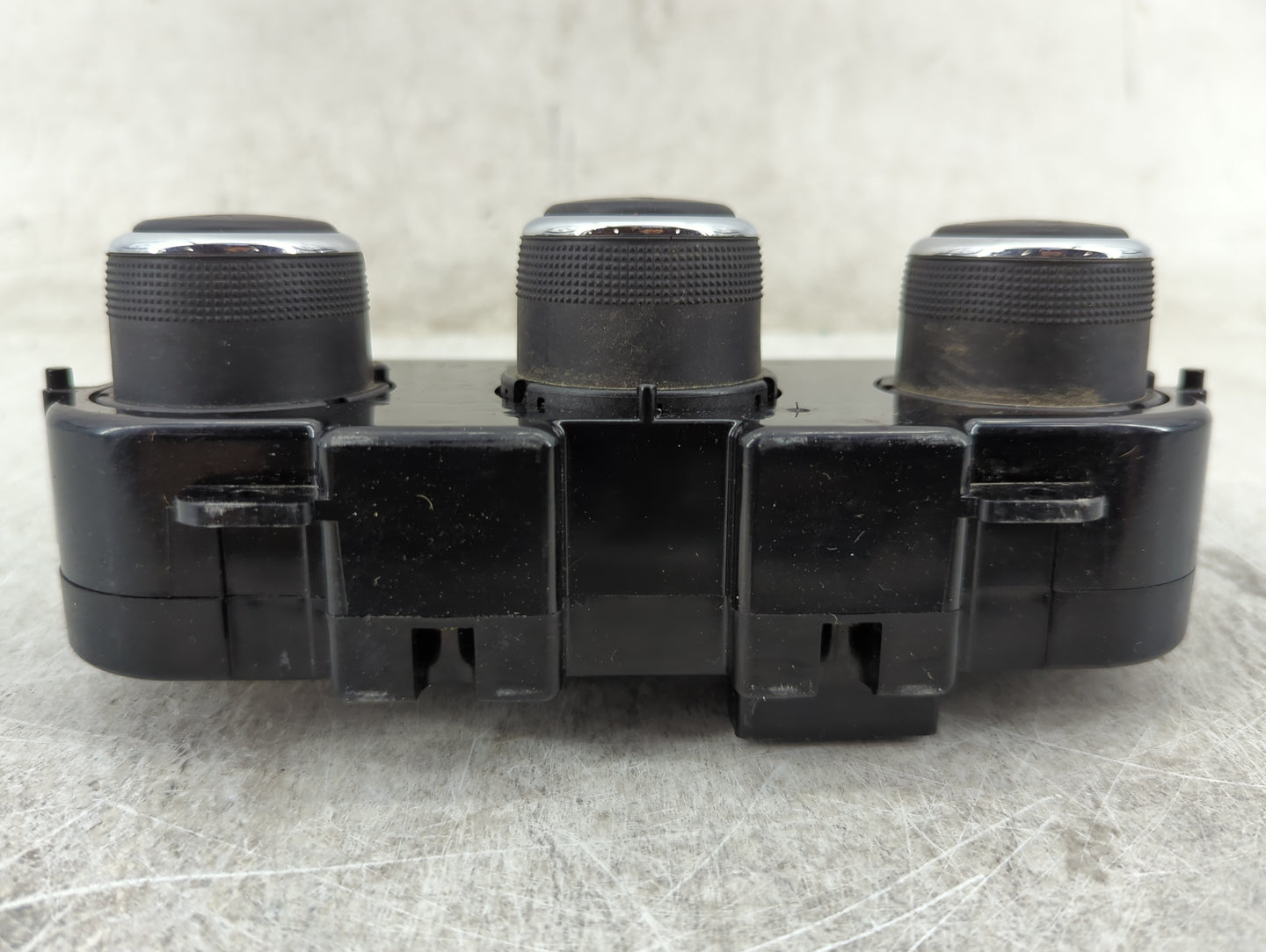 2017 Dodge Ram 1500 Climate Control Module Temperature AC/Heater Replacement P/N:P68268190AA 68190DS61410758 Fits OEM Used A